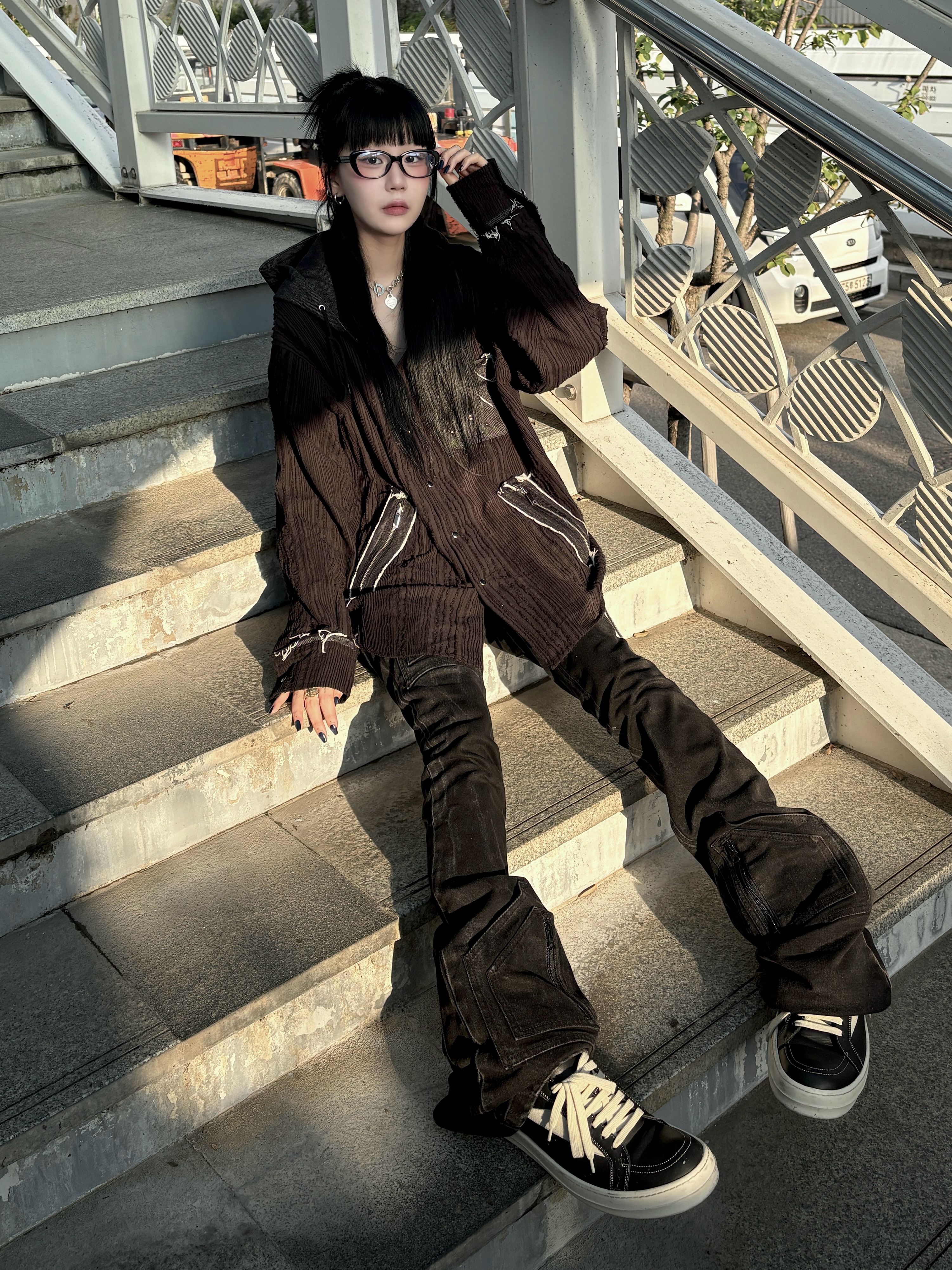 Rick Owens Lido Vintage Sneakers Black Milk, Tiffany & Co. Return to Tiffany Heart Tag Toggle Necklace Medium Silver 착용 스타일 - 1