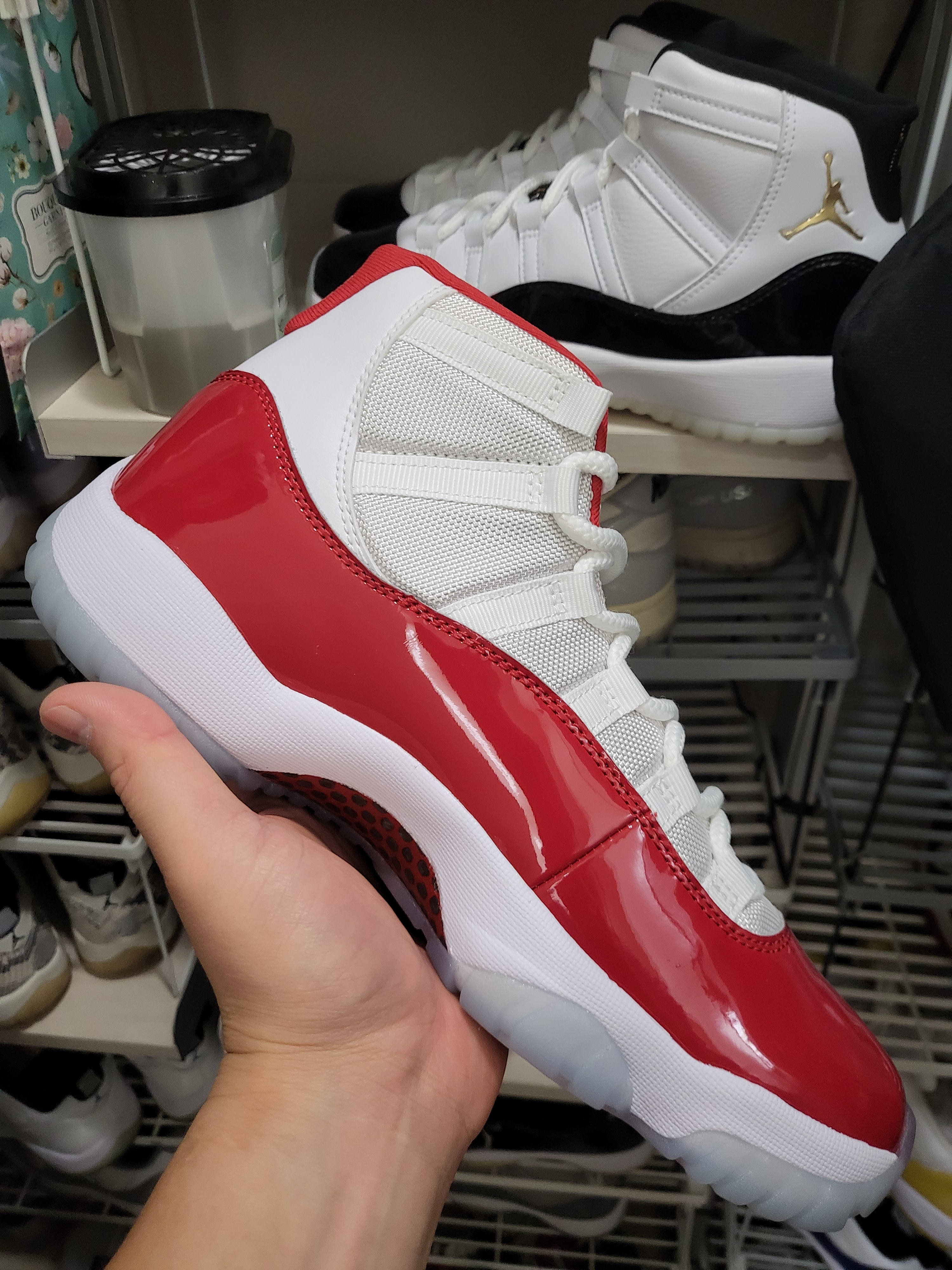 Jordan 11 Retro Varsity Red, Jordan 11 Retro Gratitude 착용 스타일 - 1