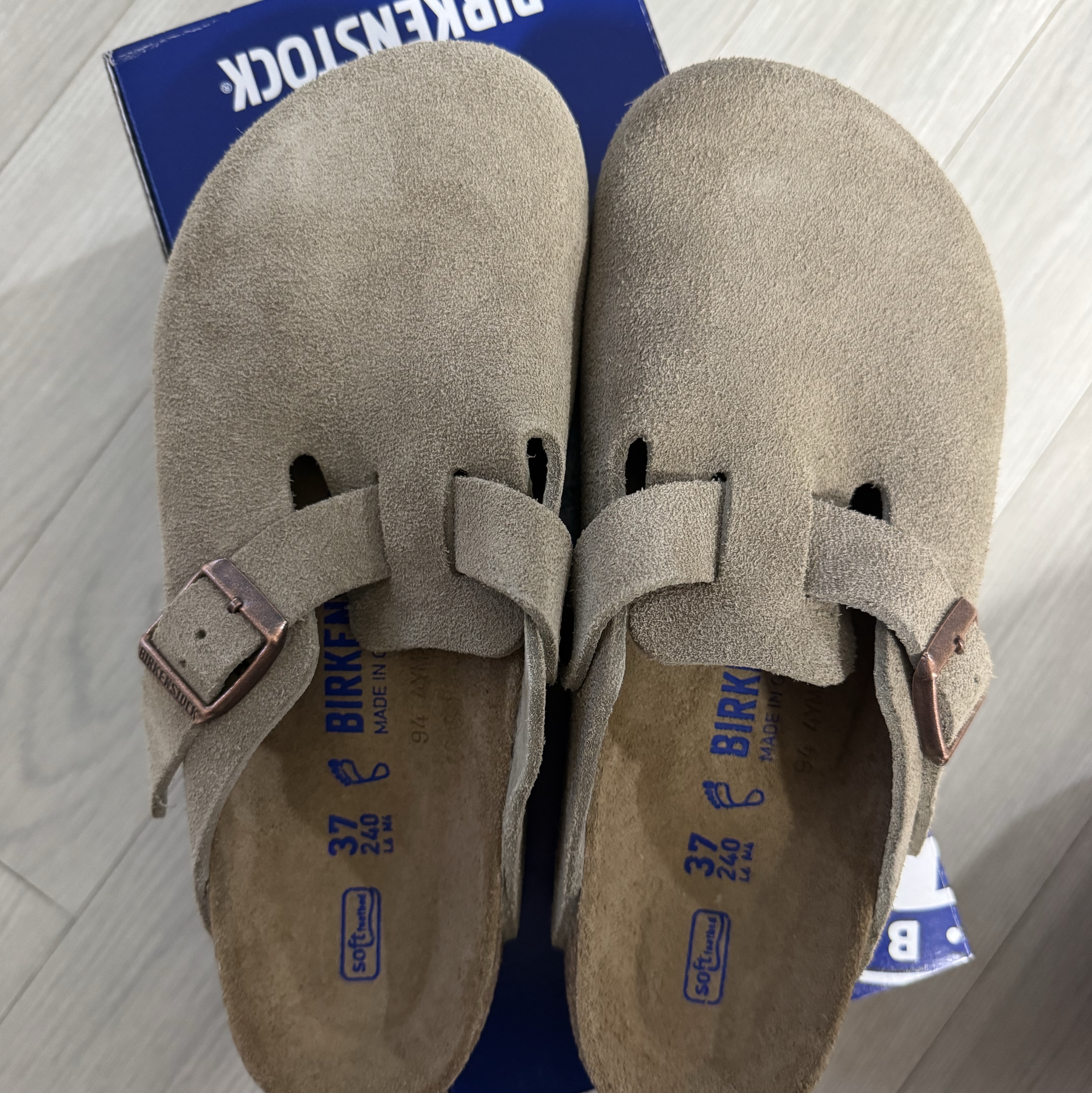 Birkenstock Boston Soft Footbed Taupe - Regular 착용 스타일
