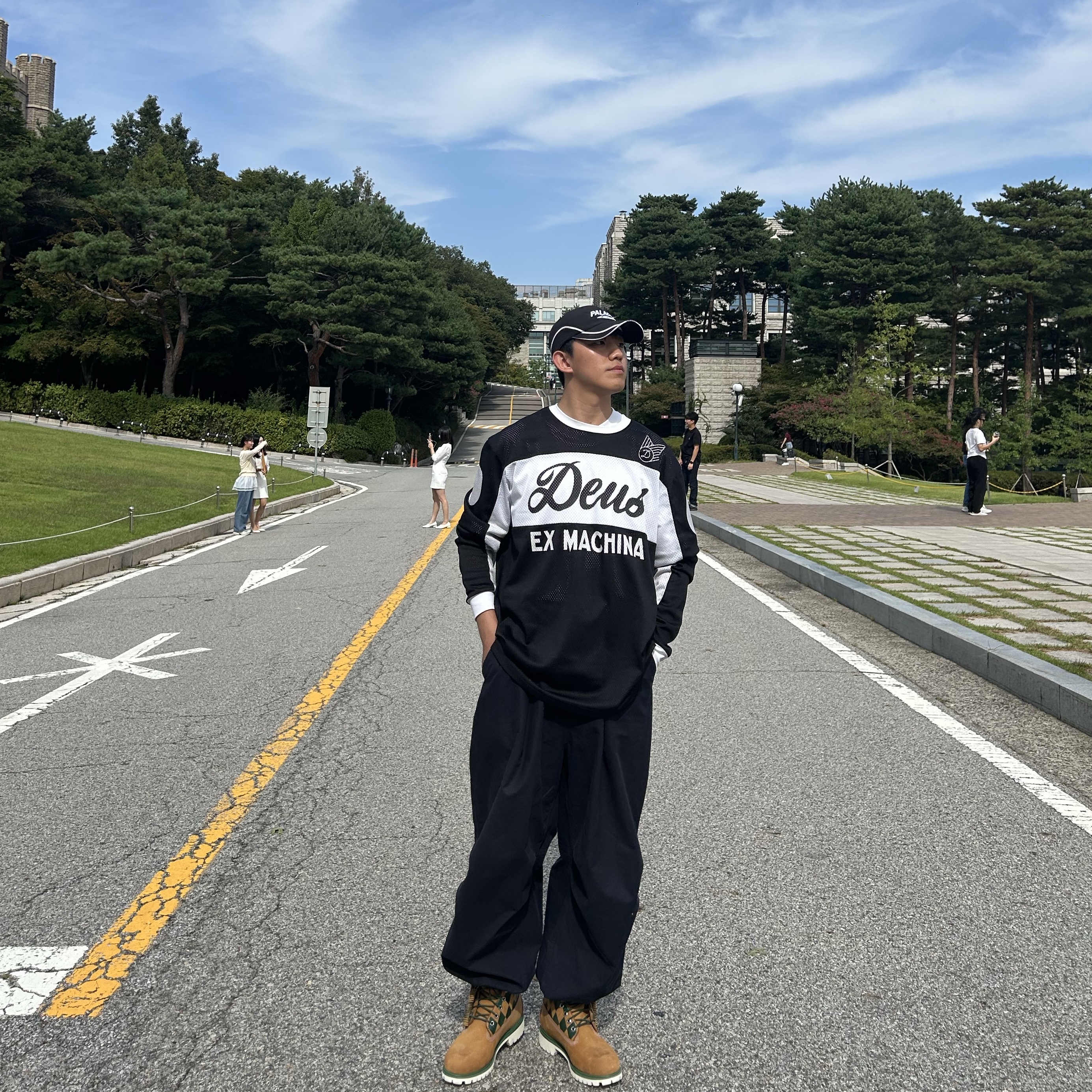 Palace x Umbro Cap Black - 24SS, Kasina x Timberland 6 In Premium Vibram Gtx Wheat - Wide 착용 스타일 - 3