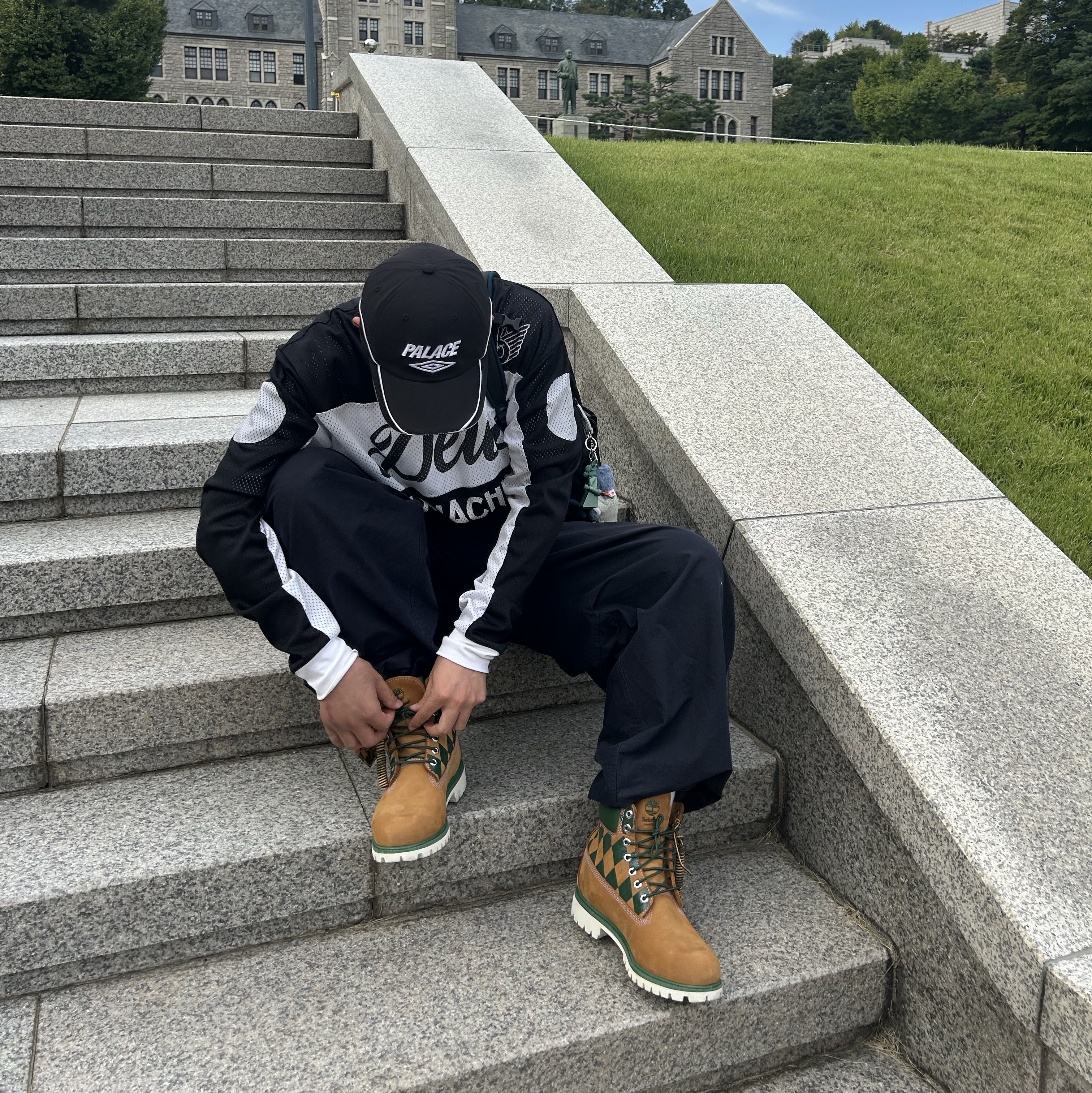 Palace x Umbro Cap Black - 24SS, Kasina x Timberland 6 In Premium Vibram Gtx Wheat - Wide 착용 스타일 - 4