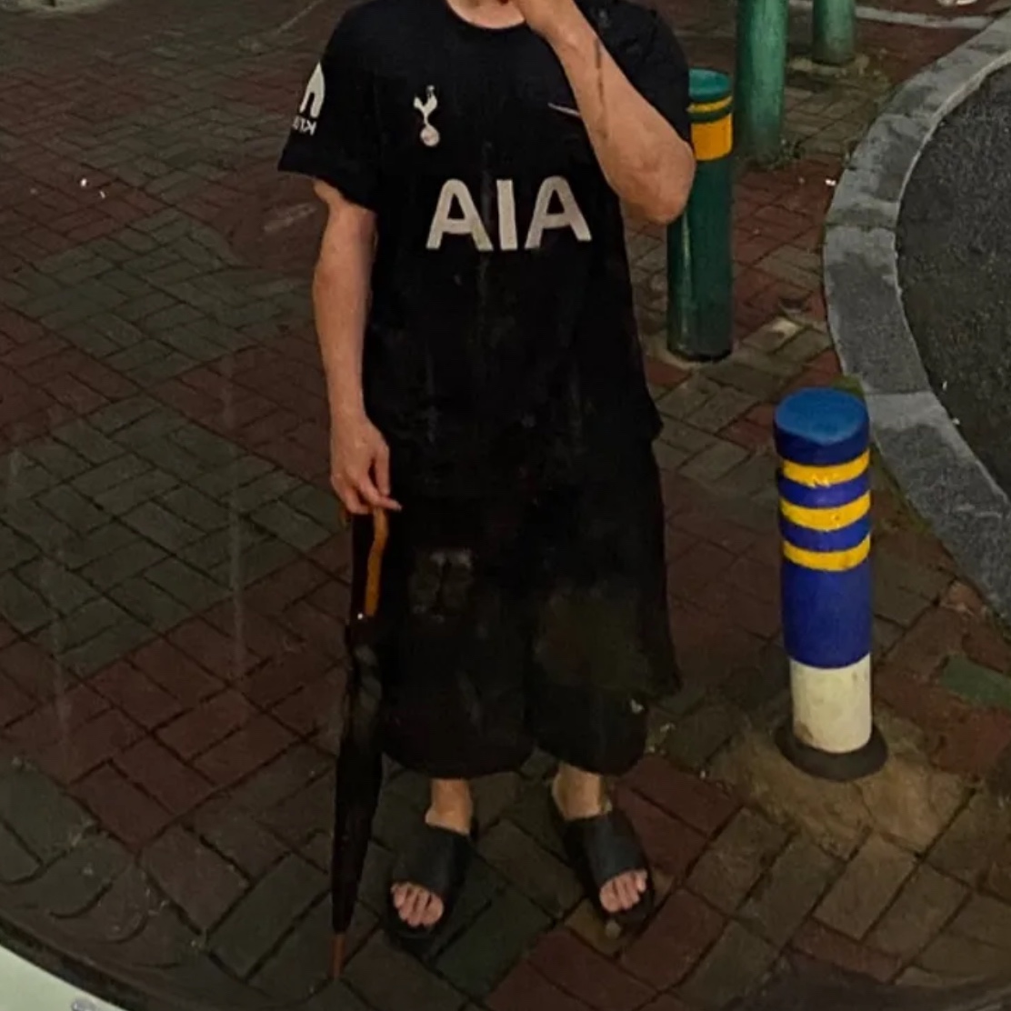 Nike Tottenham Hotspur 2025/26 Stadium Away Dri-Fit Soccer Replica Jersey Black Light Iron Ore (Non Marking Ver.) 착용 스타일