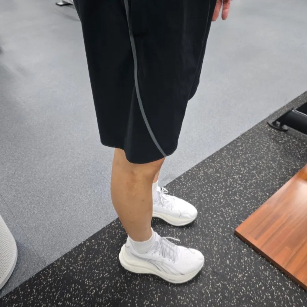Puma Magmax Nitro White Silver 착용 스타일