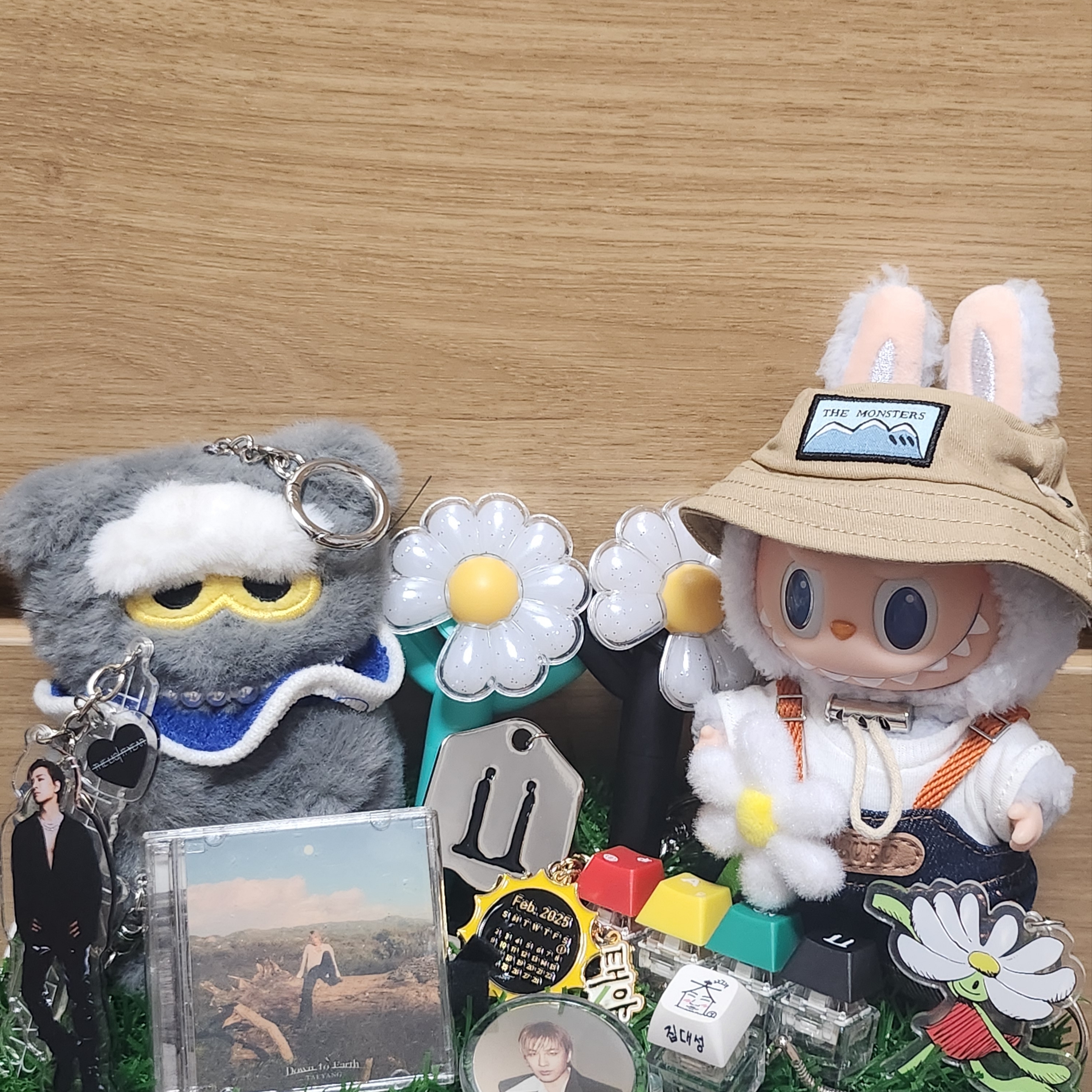 Pop Mart Fall In Wild Labubu Series Toy Keyring 착용 스타일 - 2