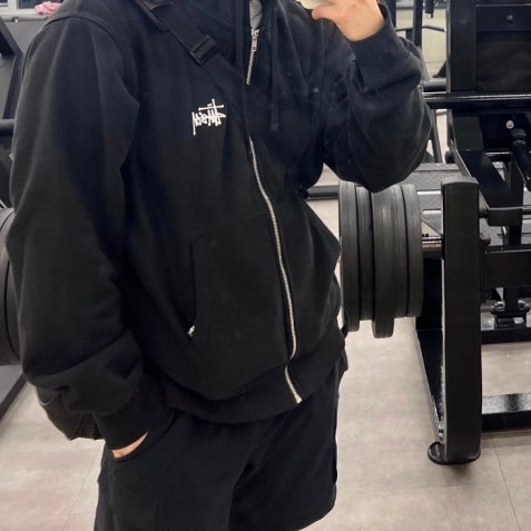 Stussy Basic Zip Hoodie Black 착용 스타일