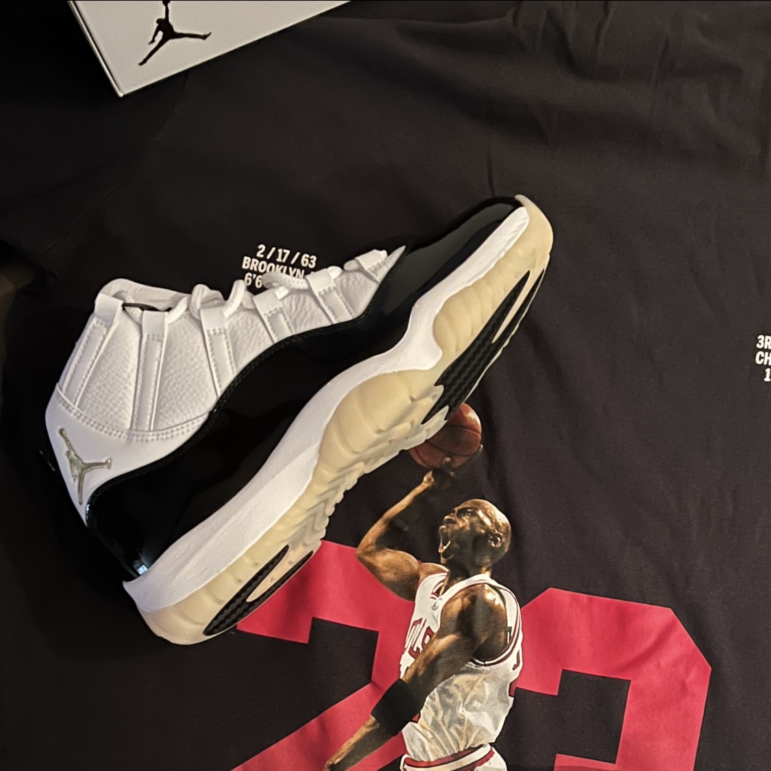 Jordan 11 Retro Gratitude 착용 스타일