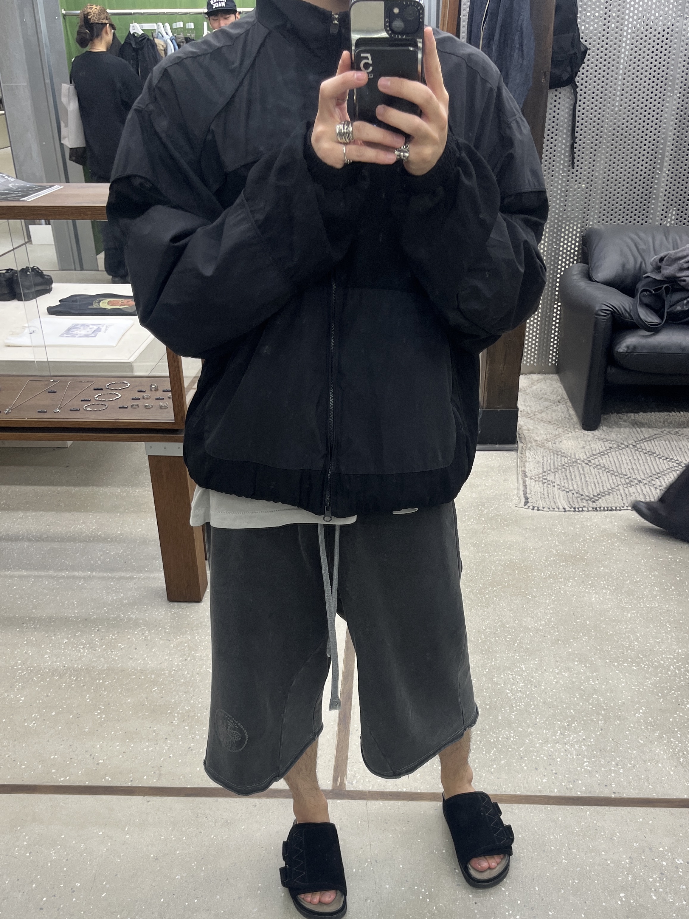 [기간한정 20%쿠폰] Polyteru Human Index Human 1/2 Sweat Pants Charcoal, [프리오더] Polyteru Jumbo Slippers Black 착용 스타일