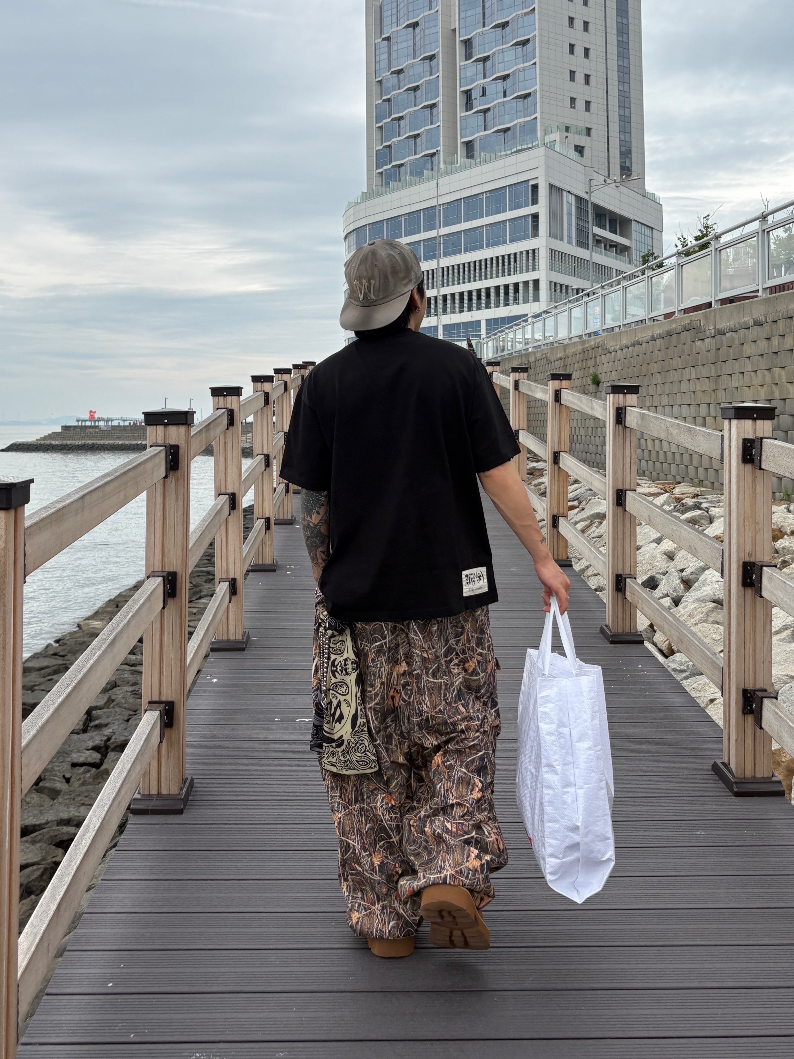 Wapworks Utility 3T Lite Cargo Realtree, Wapworks Dayworker T-Shirt Black 착용 스타일