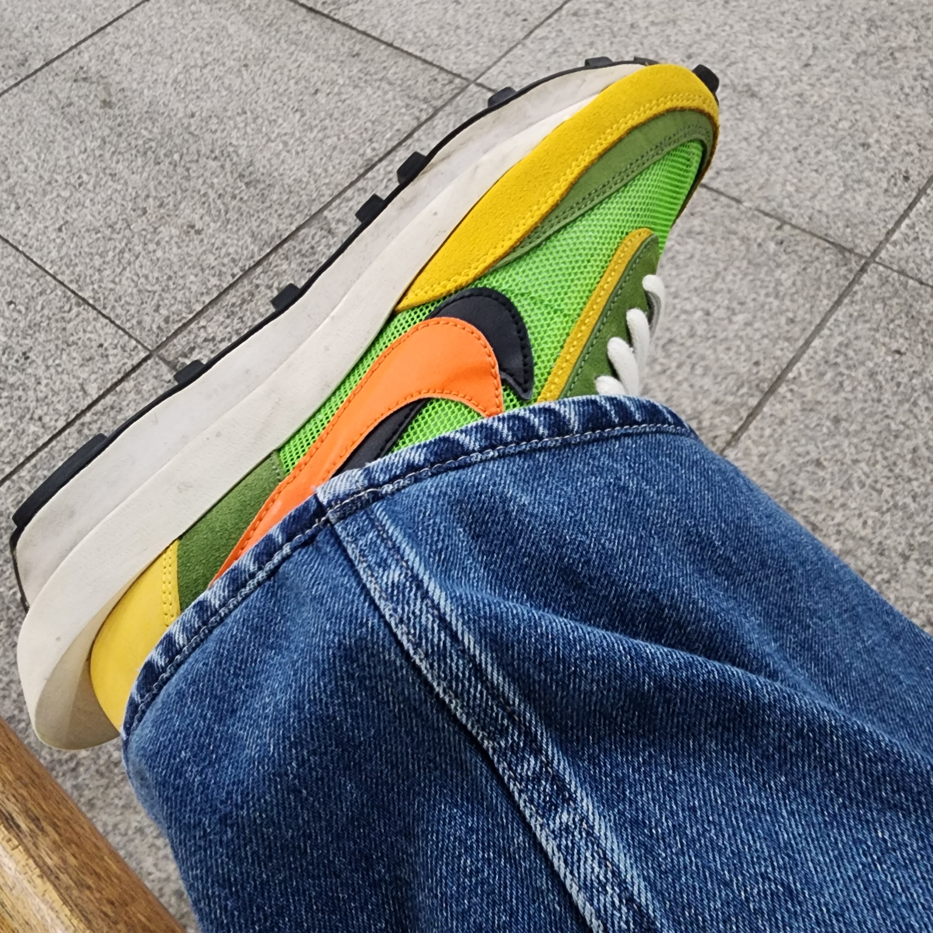 Nike x Sacai LDWaffle Green Multi 착용 스타일