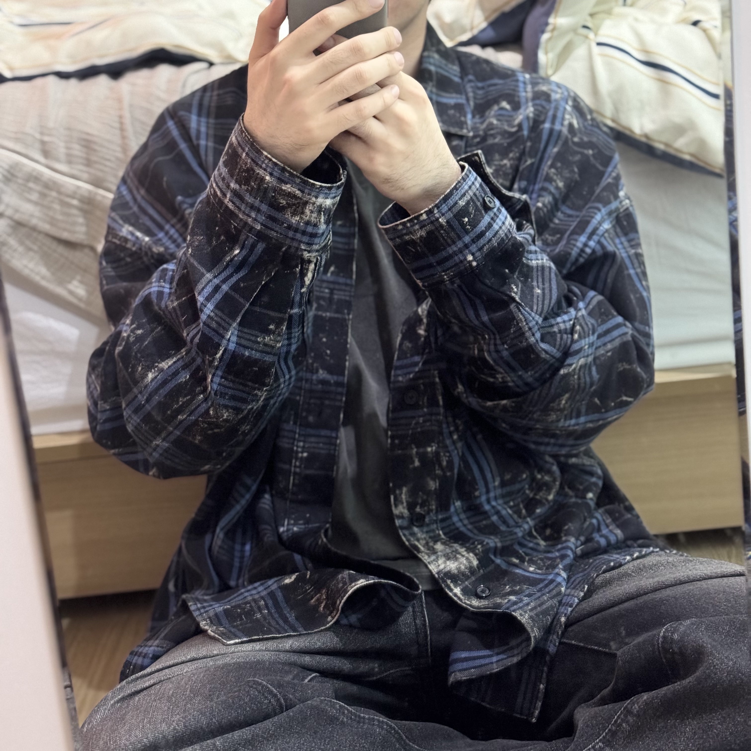 Juun.J Island Washing Check Maxfit Shirt Grey - 25FW 착용 스타일 - 2