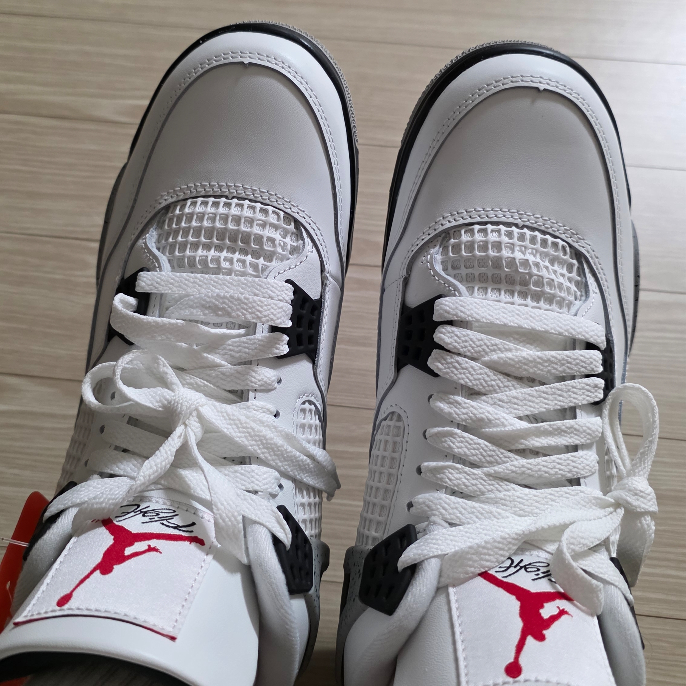 Jordan 4 Retro OG White Cement 2025 착용 스타일