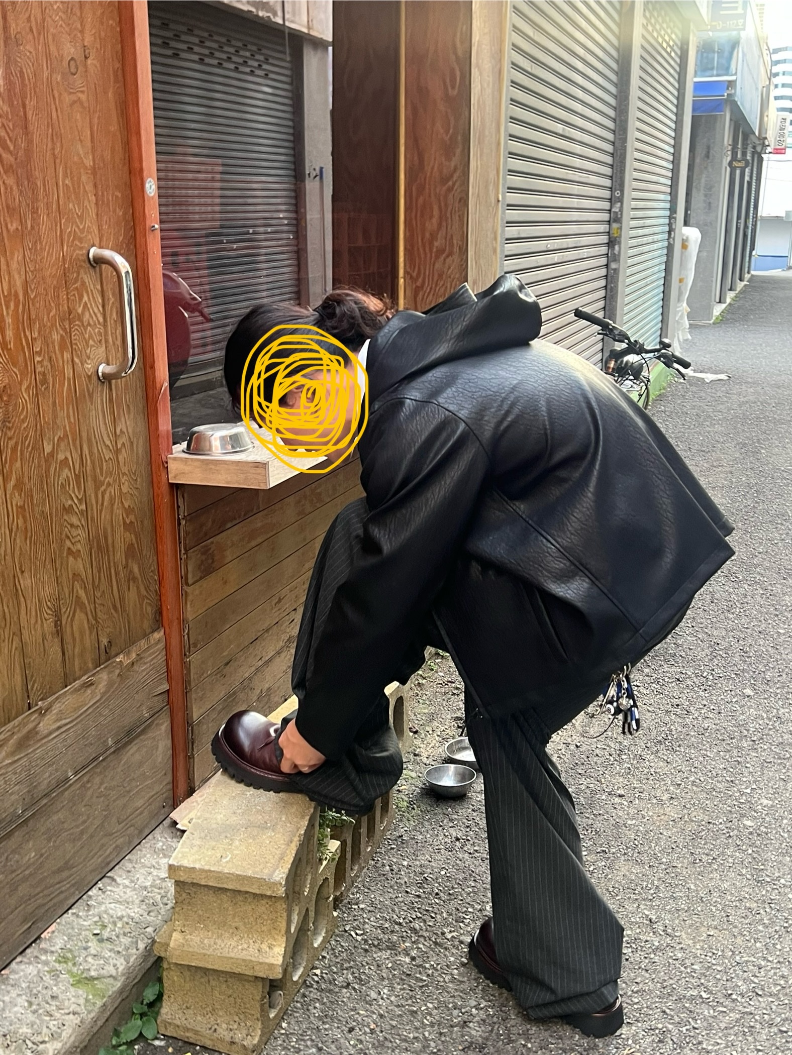 Hono Report Hooded Zip-Up Black 착용 스타일 - 5