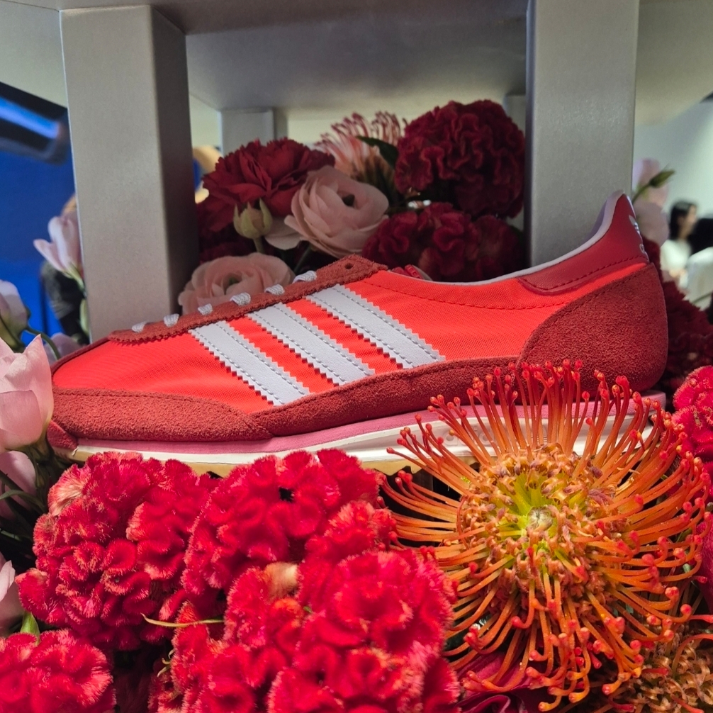 (W) Adidas SL 72 OG Solar Red Ice Lavender 착용 스타일