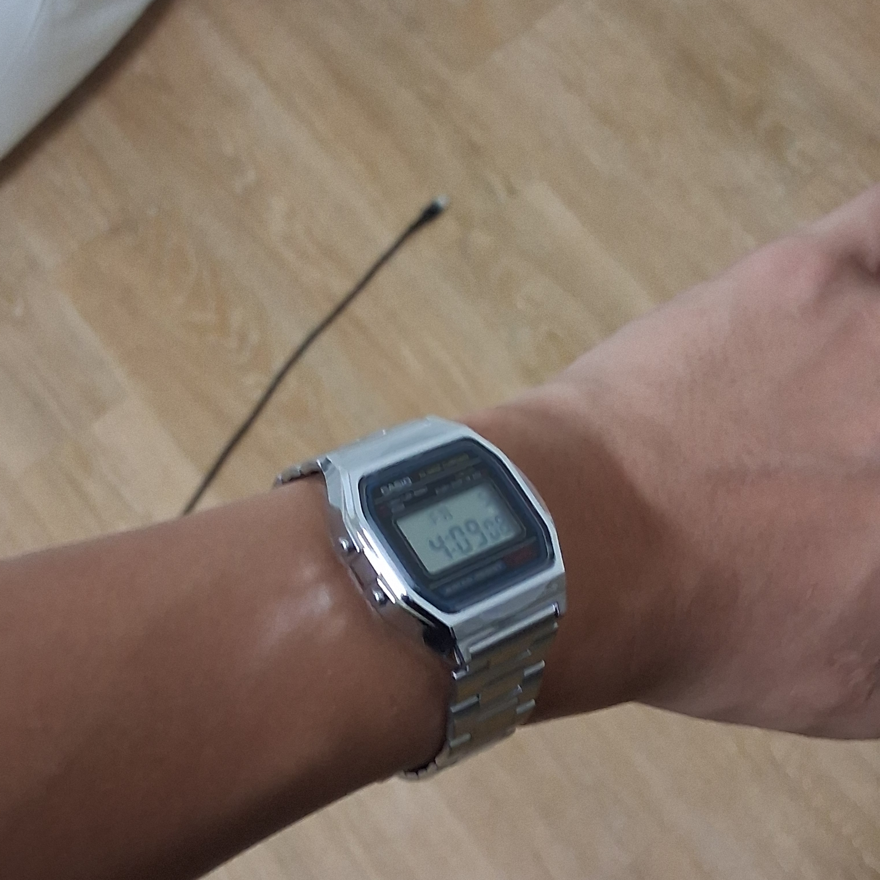 Casio A-158WA-1 착용 스타일