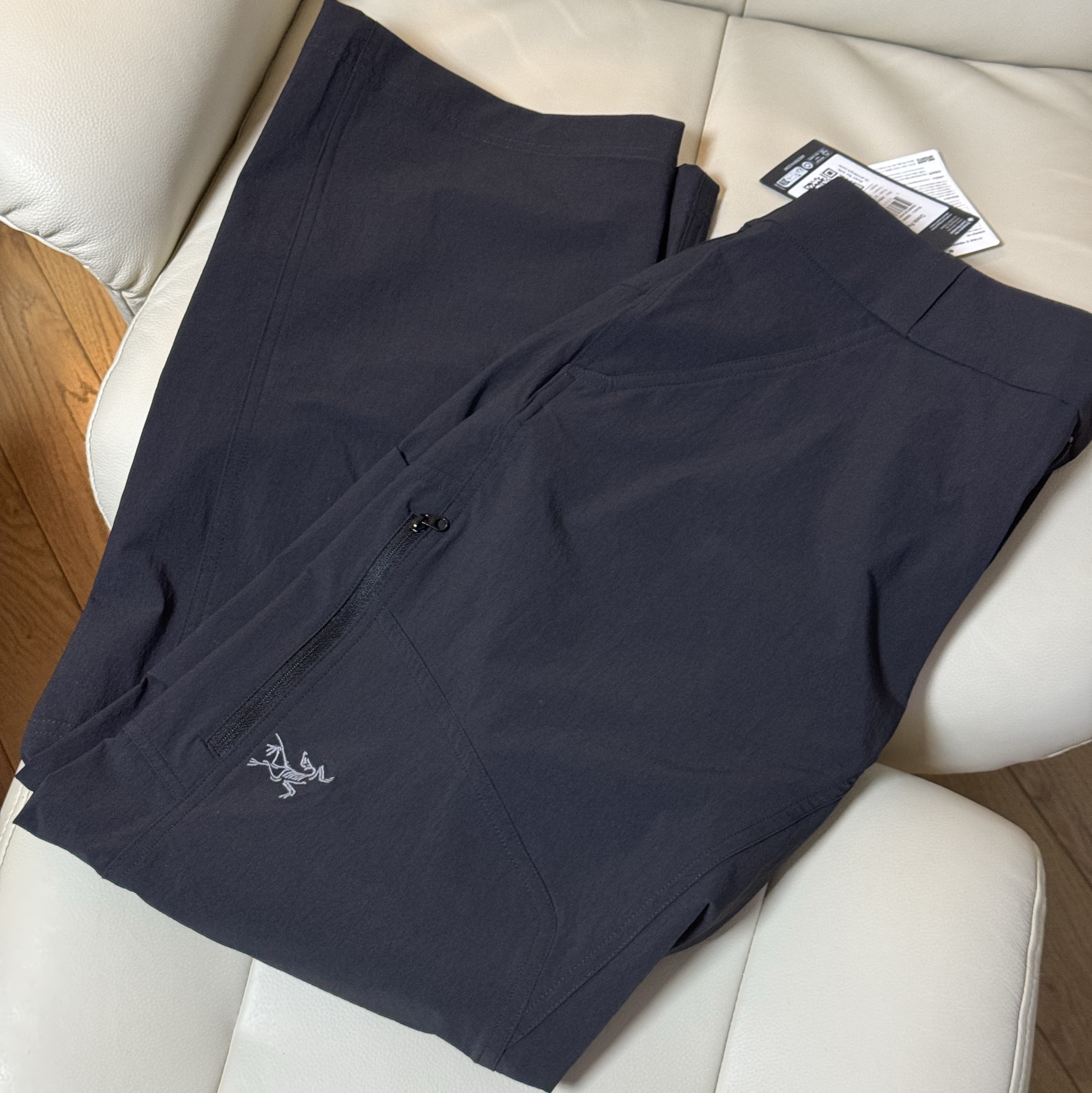 Arc'teryx Cronin Pants Black 착용 스타일