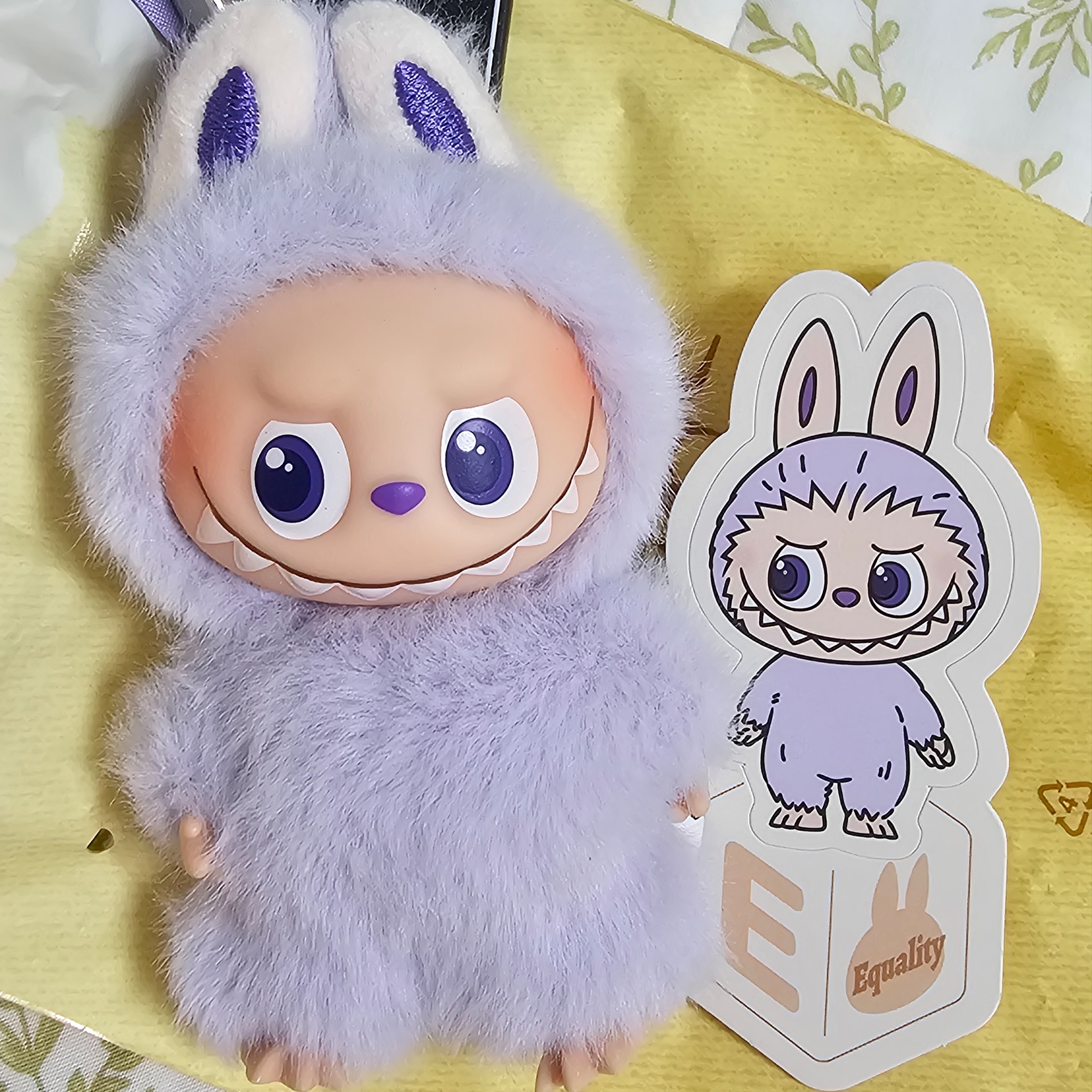 Pop Mart Labubu The Monsters Pin For Love Series Vinyl Plush Pendant (A-M) E (Opened Case) 착용 스타일 - 1