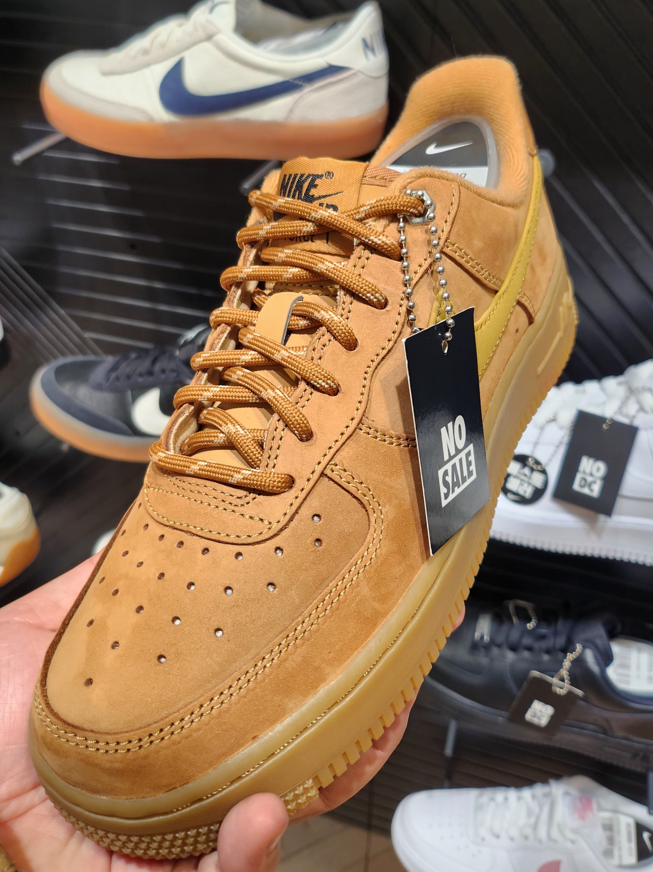 Nike Air Force 1 '07 WB Flax 착용 스타일 - 3