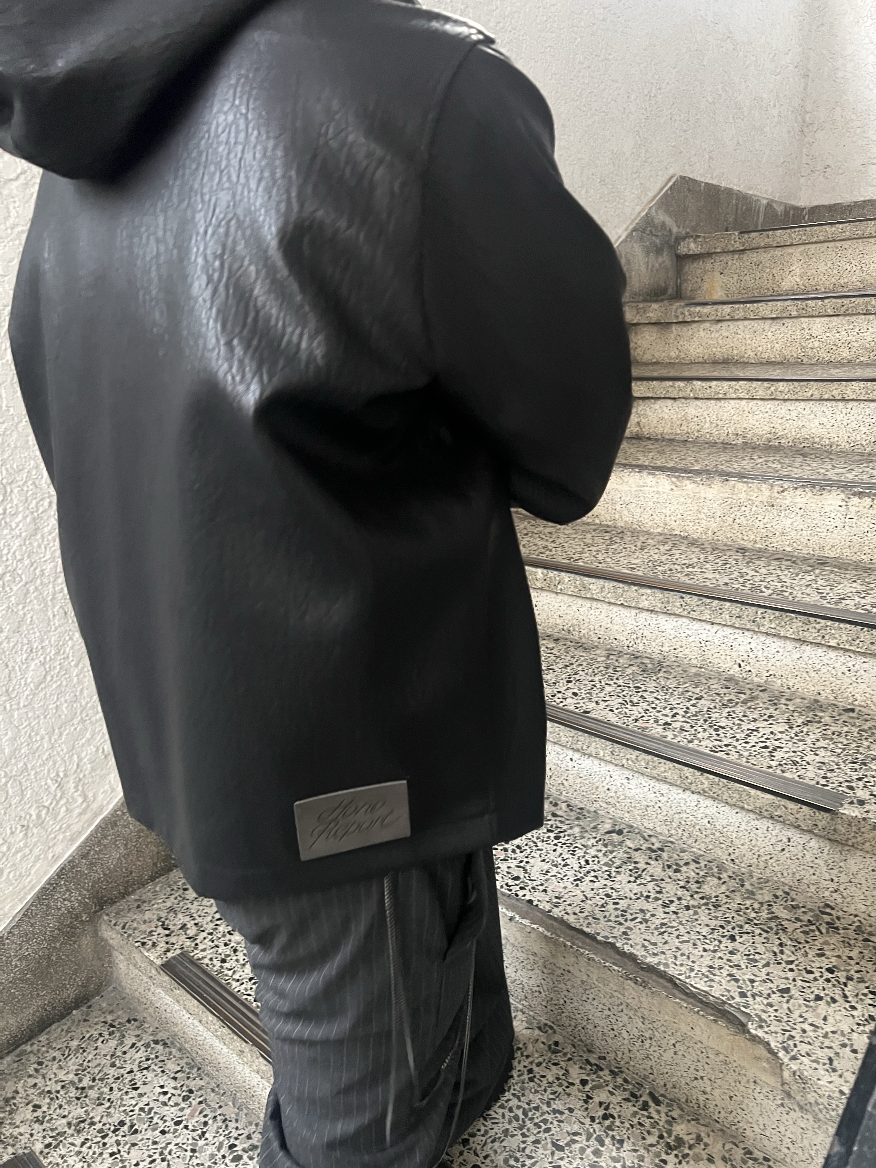 Hono Report Hooded Zip-Up Black 착용 스타일 - 6