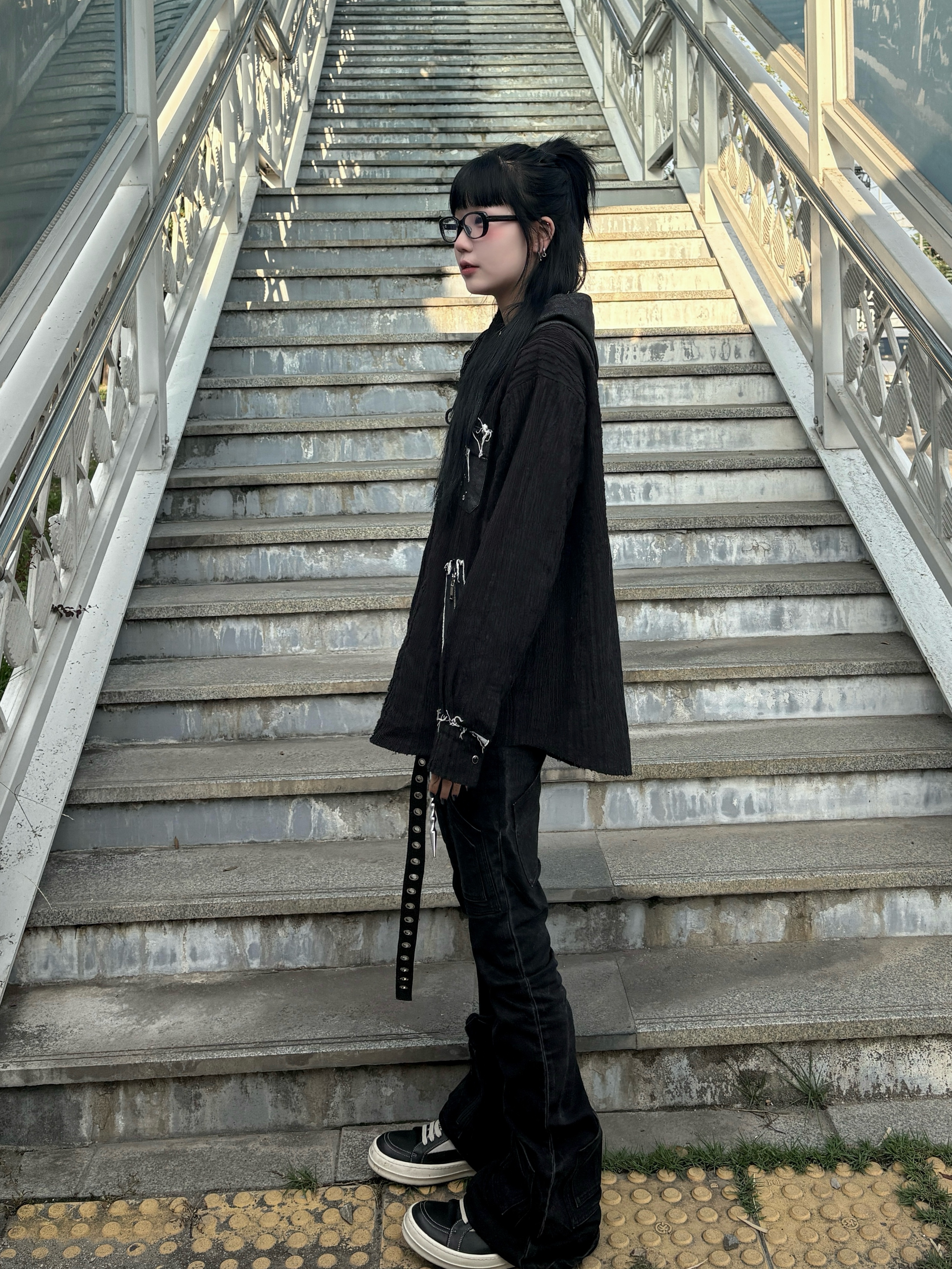 Rick Owens Lido Vintage Sneakers Black Milk, Tiffany & Co. Return to Tiffany Heart Tag Toggle Necklace Medium Silver 착용 스타일 - 3