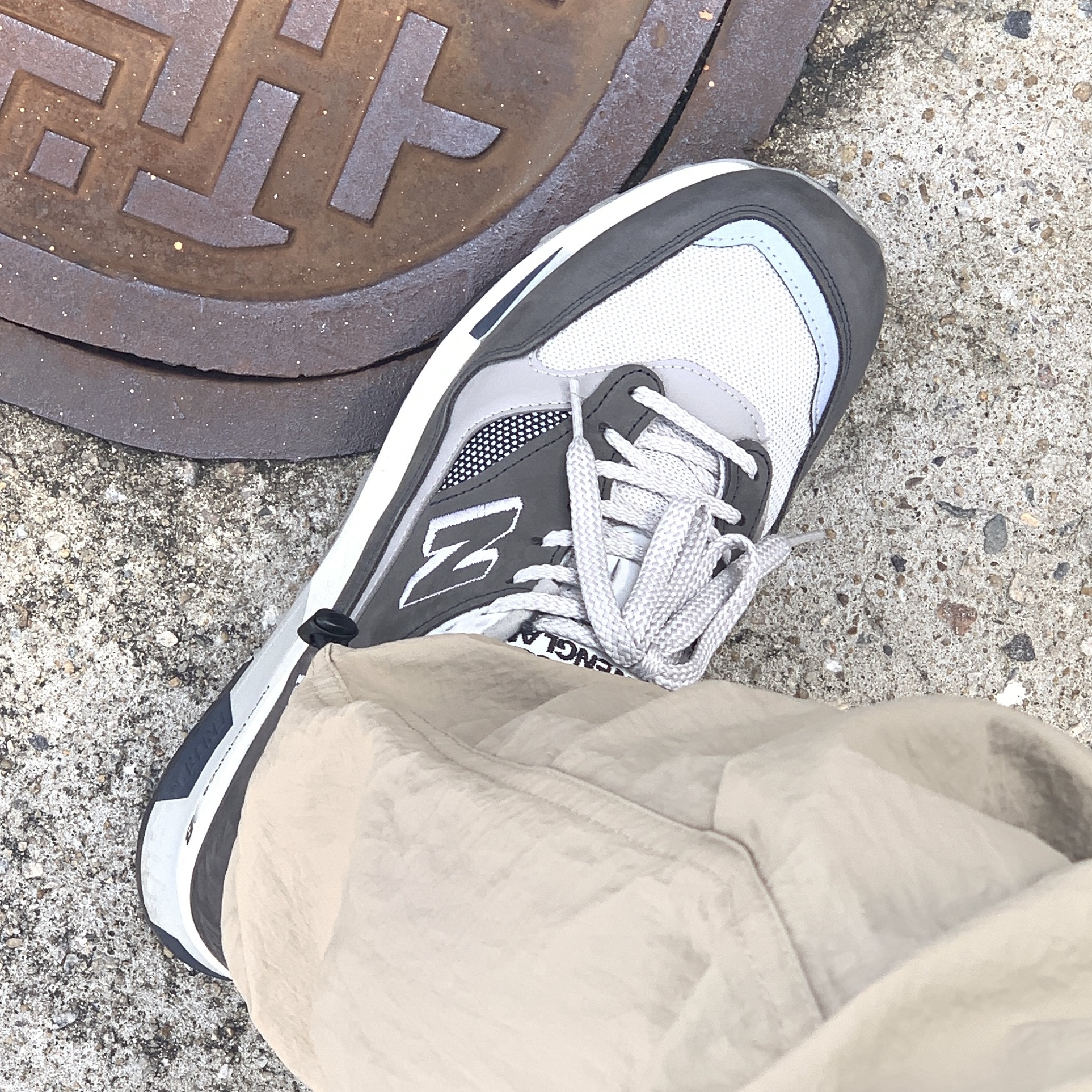 New Balance 1500 Made in UK 35th Anniversary Grey 착용 스타일