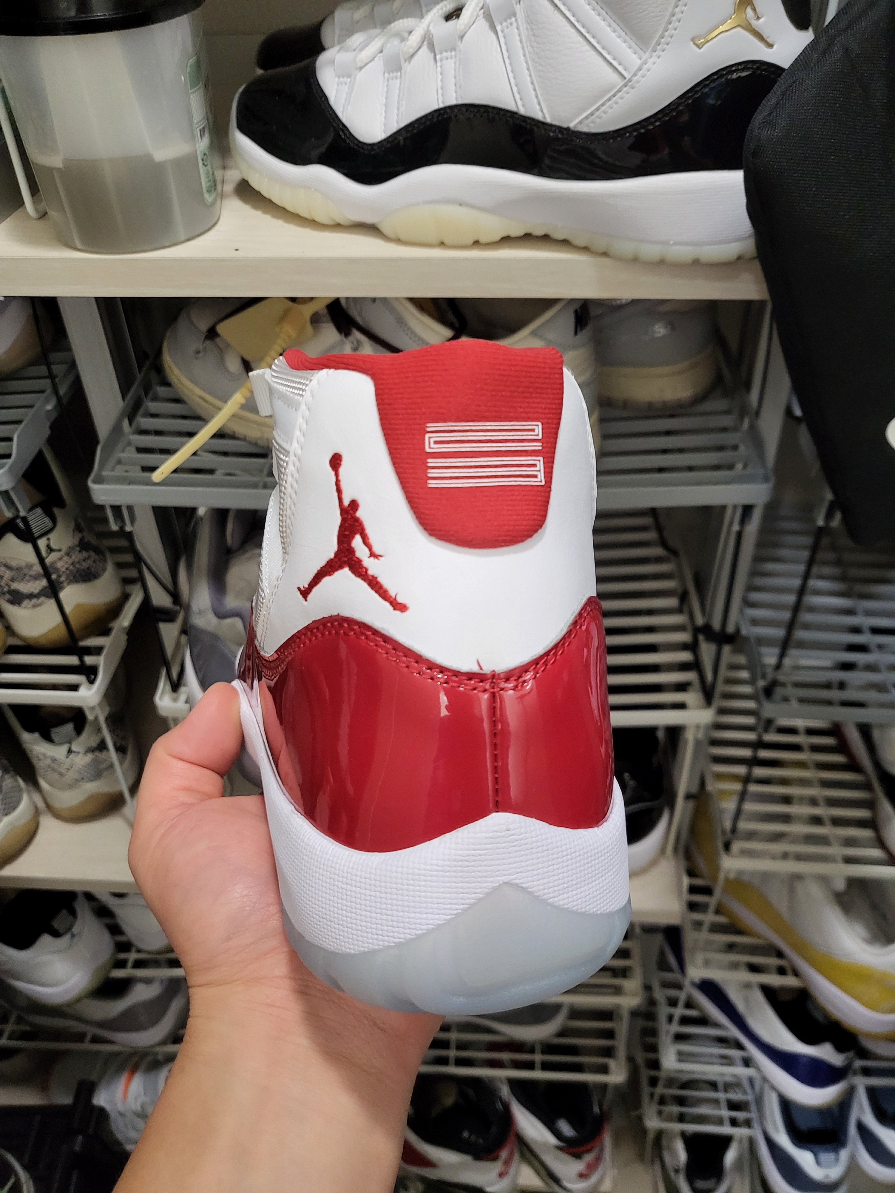 Jordan 11 Retro Varsity Red, Jordan 11 Retro Gratitude 착용 스타일 - 2