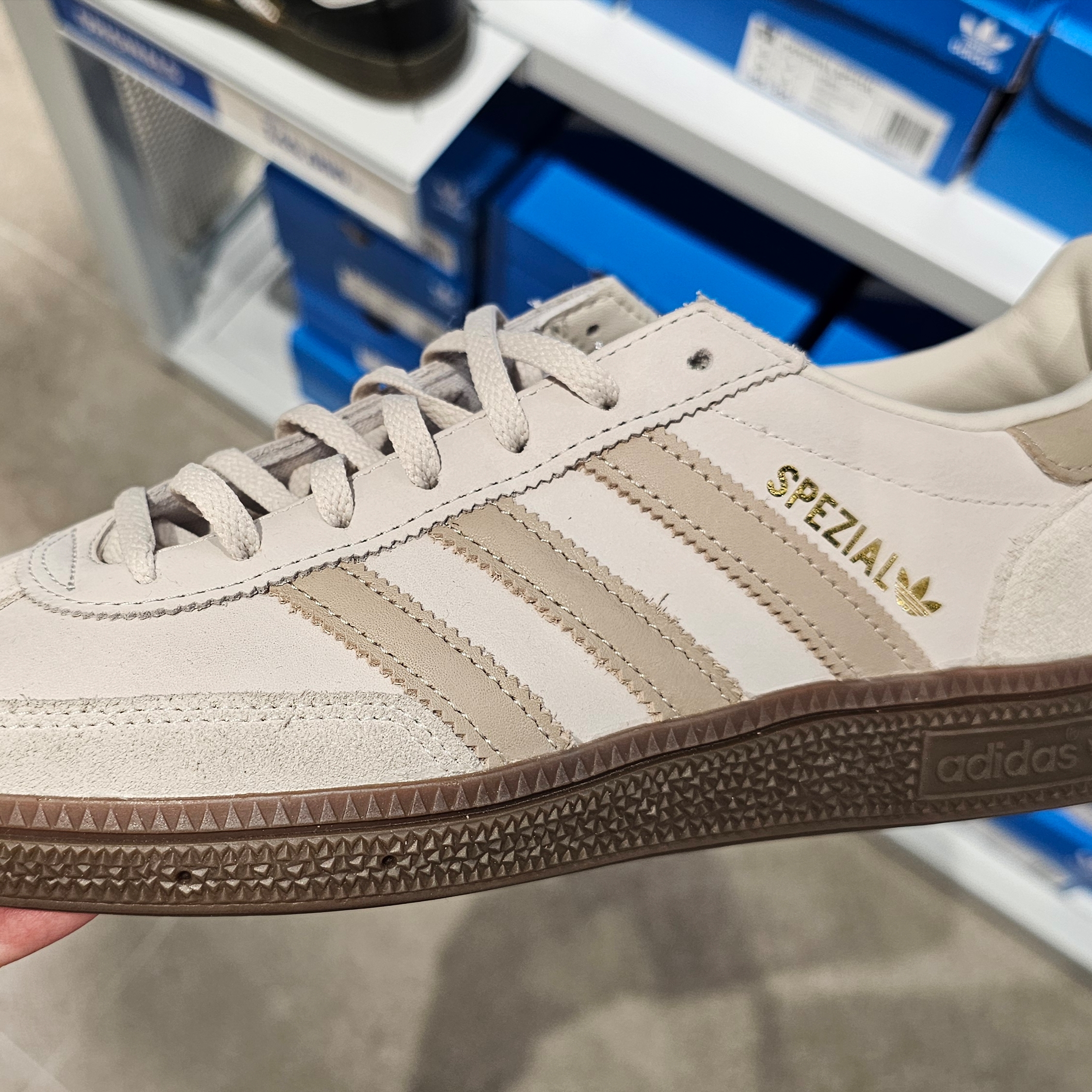 (W) Adidas Handball Spezial Alumina Wonder Beige 착용 스타일