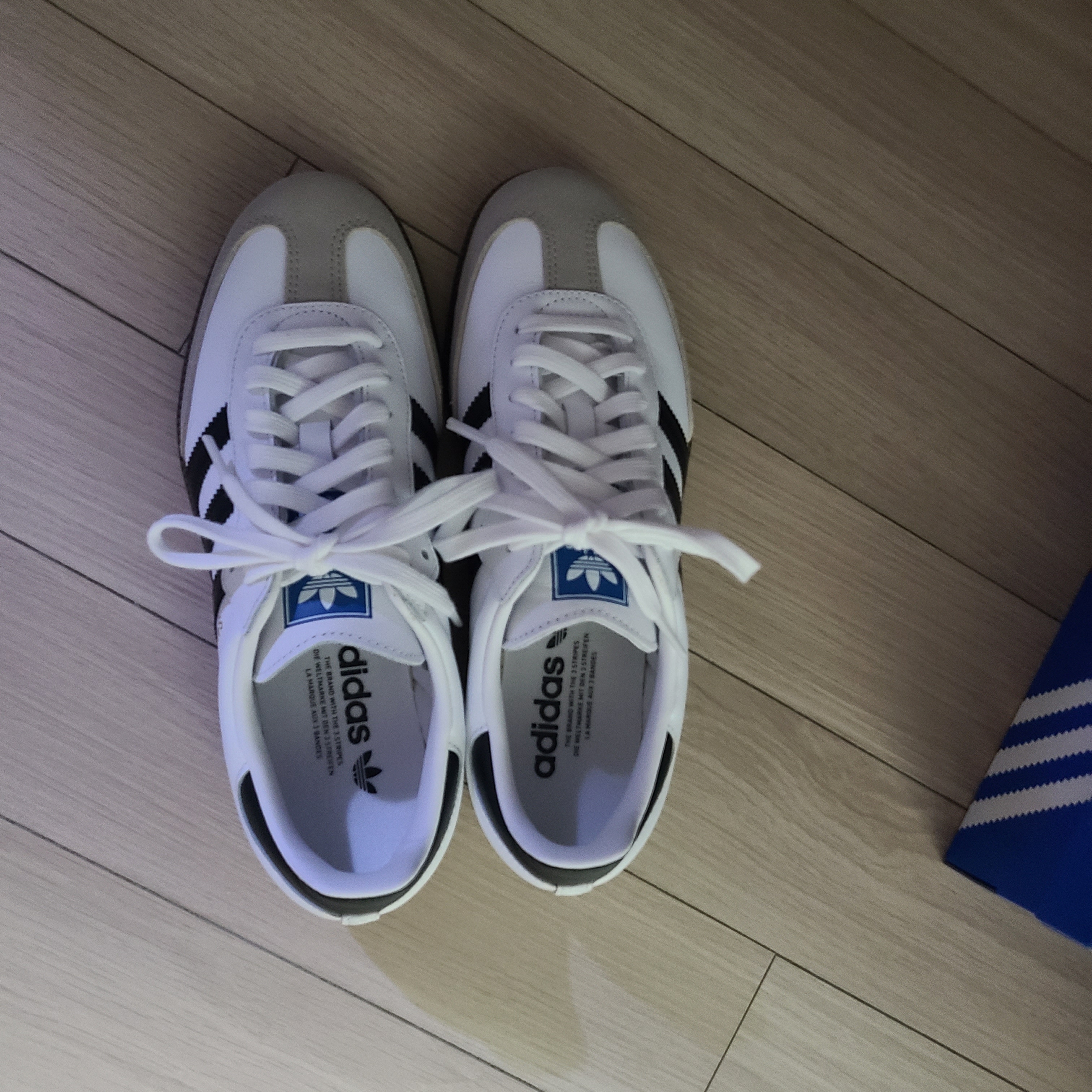 Adidas Samba OG Cloud White 착용 스타일