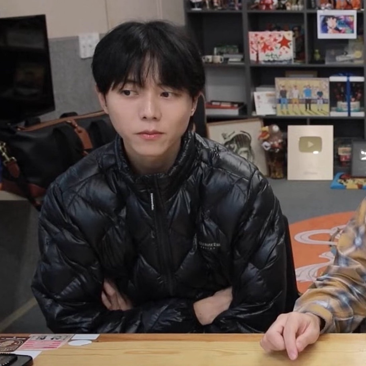 Thisisneverthat Pertex Light Down Jacket Black 착용 스타일