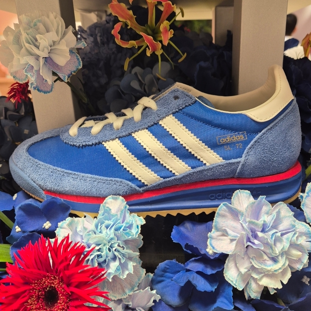 Adidas SL 72 RS Blue Core White 착용 스타일