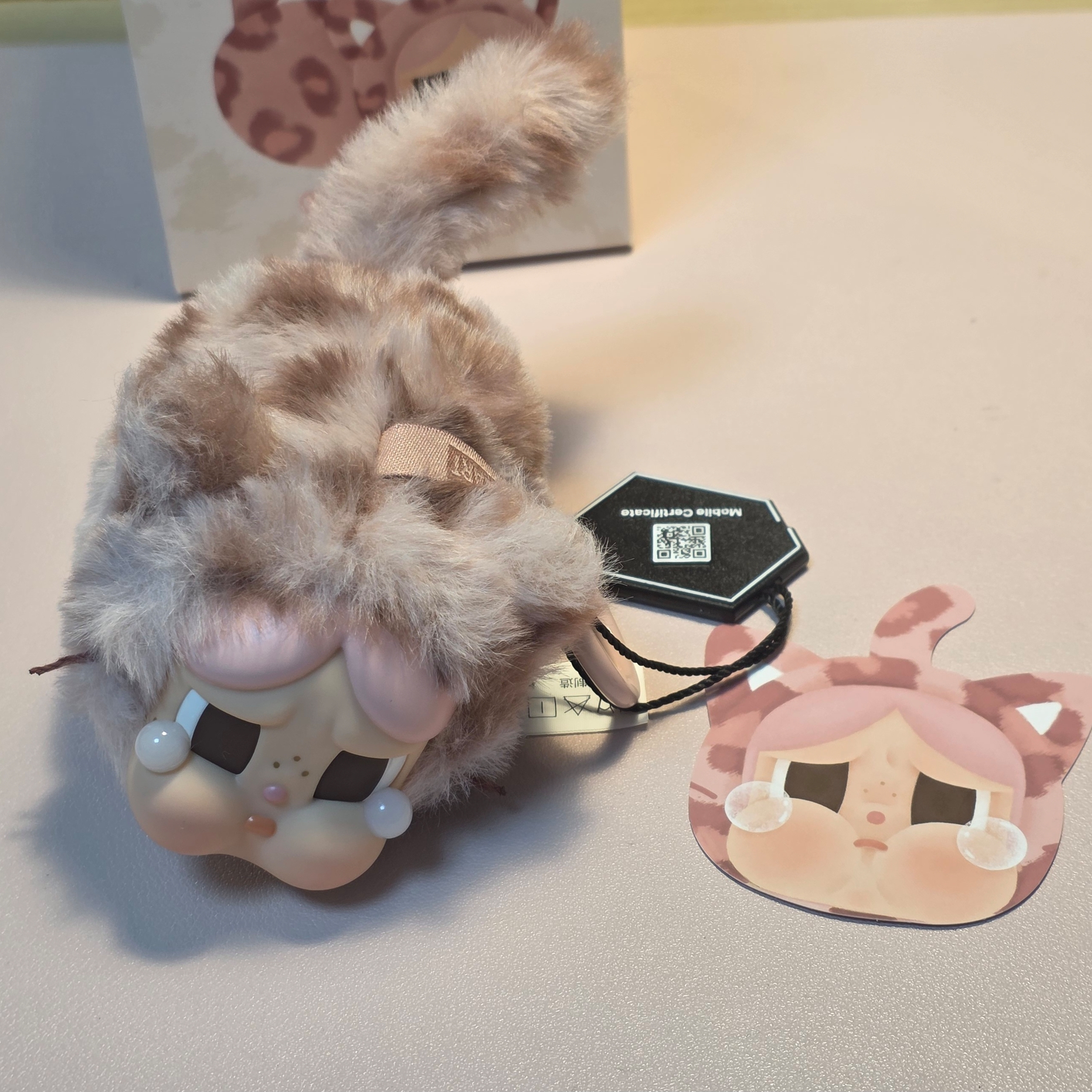 Pop Mart Crybaby Wild But Cutie Series Vinyl Plush Pendant Pink Cutie (Opened Case) 착용 스타일