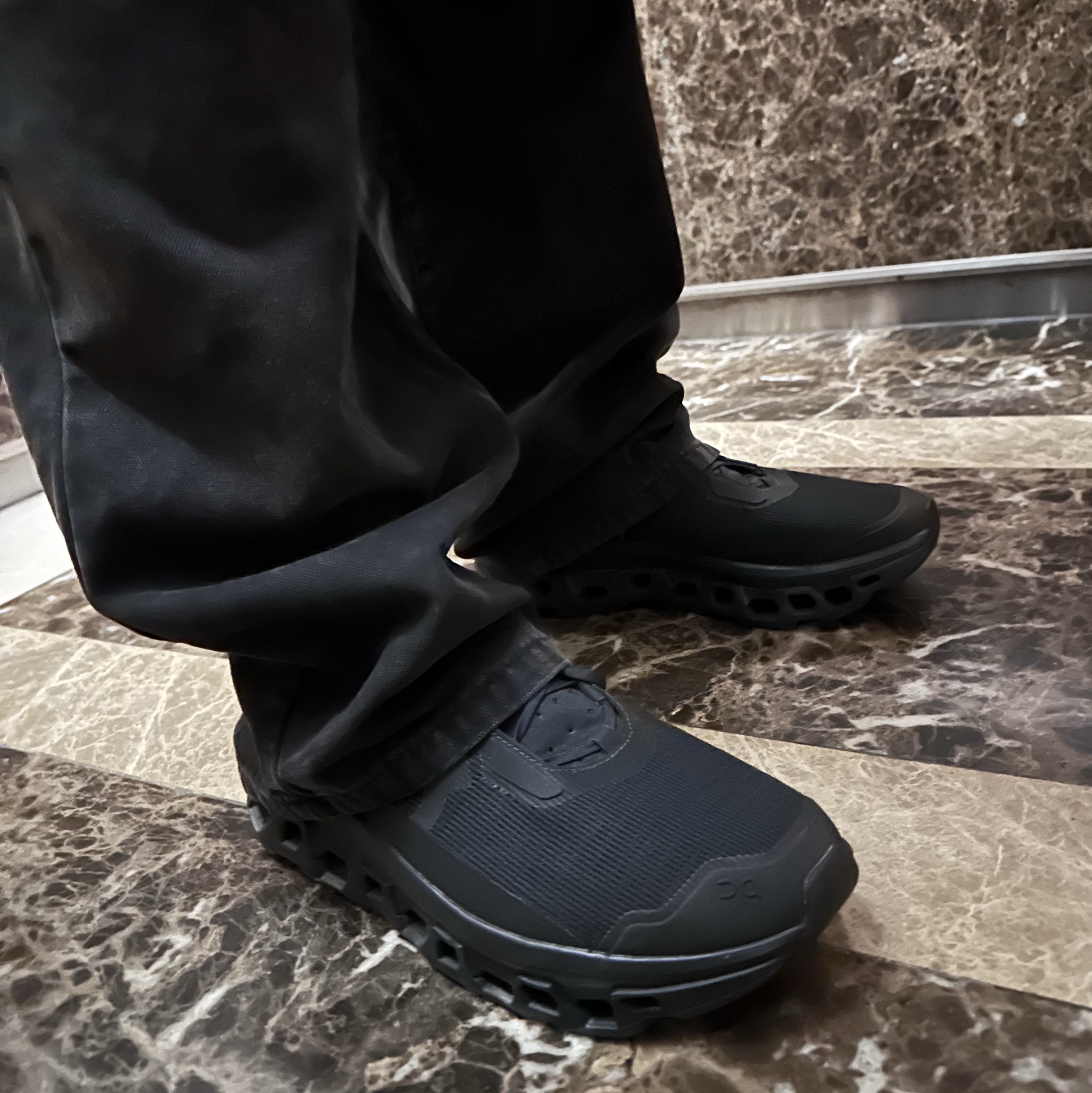 Supreme Small Box T-Shirt Leopard - 25FW, Stussy Canvas Market Tote Black 착용 스타일 - 3