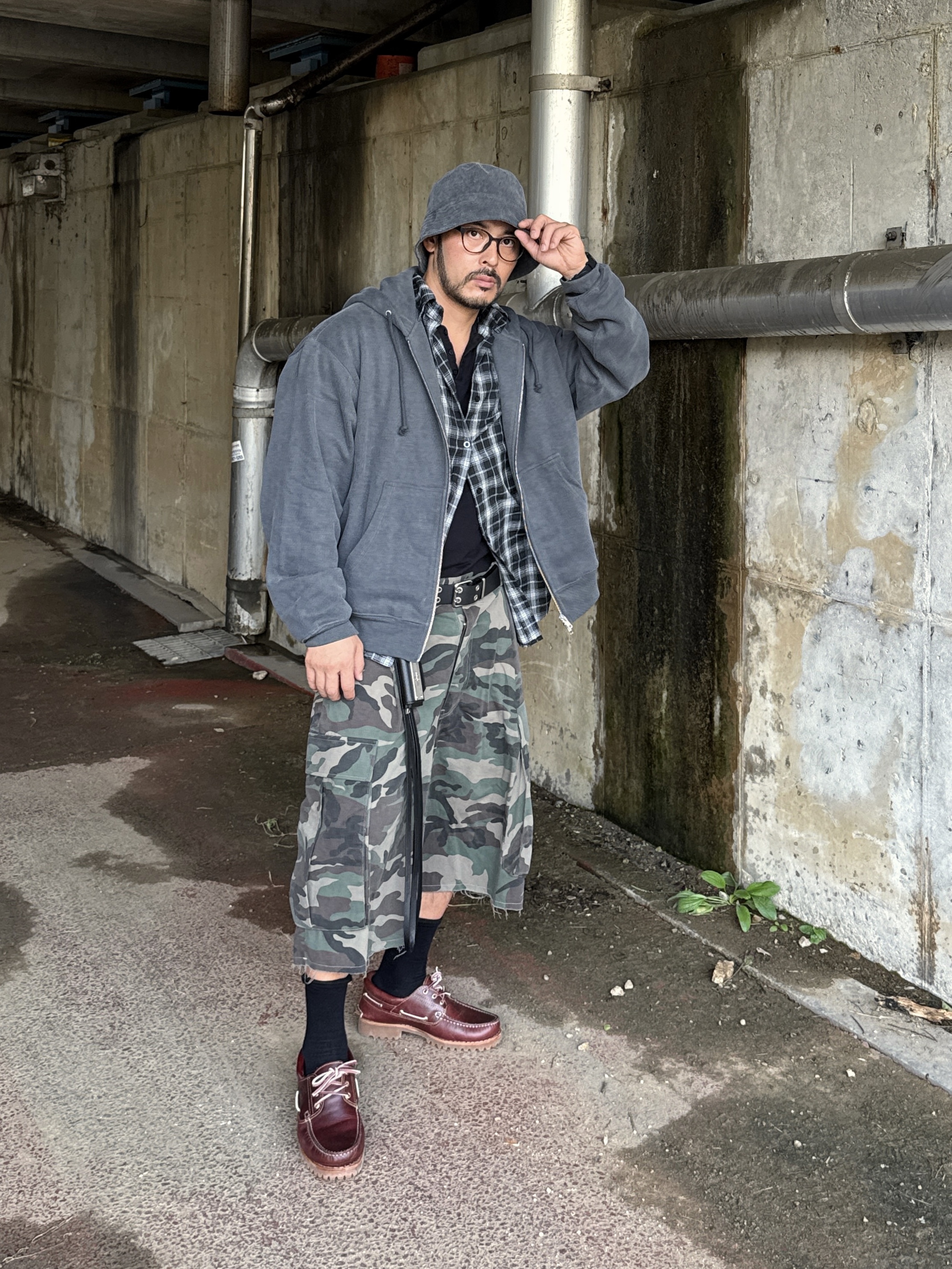 Timberland Classic 3-Eye Boat Shoes Brown - Wide, Undermycar Mu.44 Anti Fxxking Logo Play Big Cargo Camo Shorts Camo Khaki 착용 스타일 - 2
