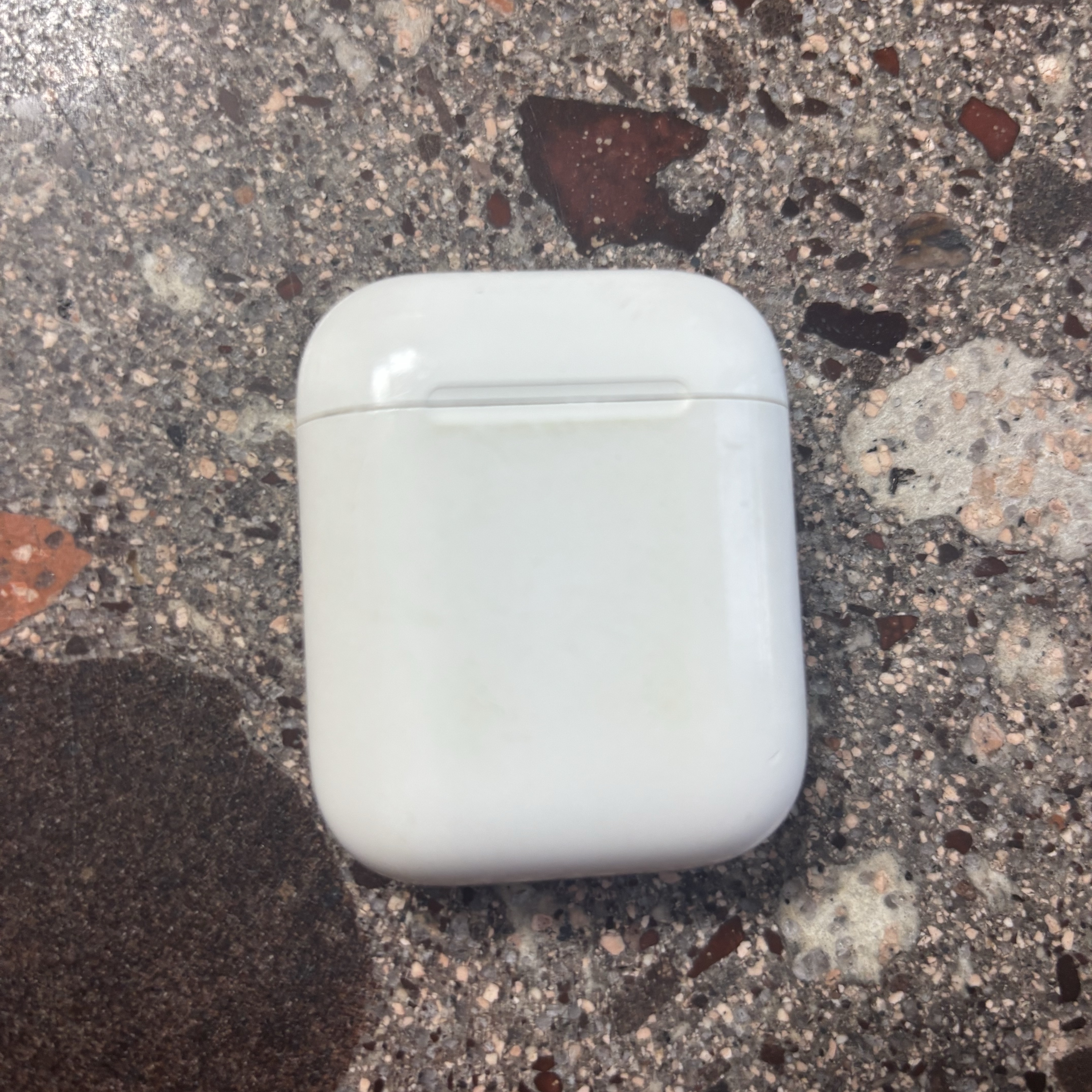 Apple AirPods 2nd Gen (Korean Ver.) 착용 스타일
