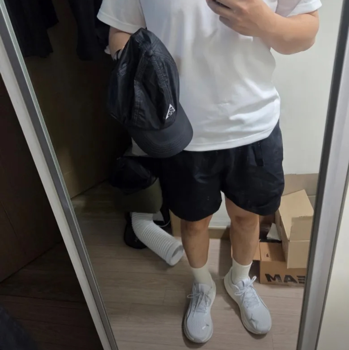 Nike ACG Trail Cap Black 착용 스타일