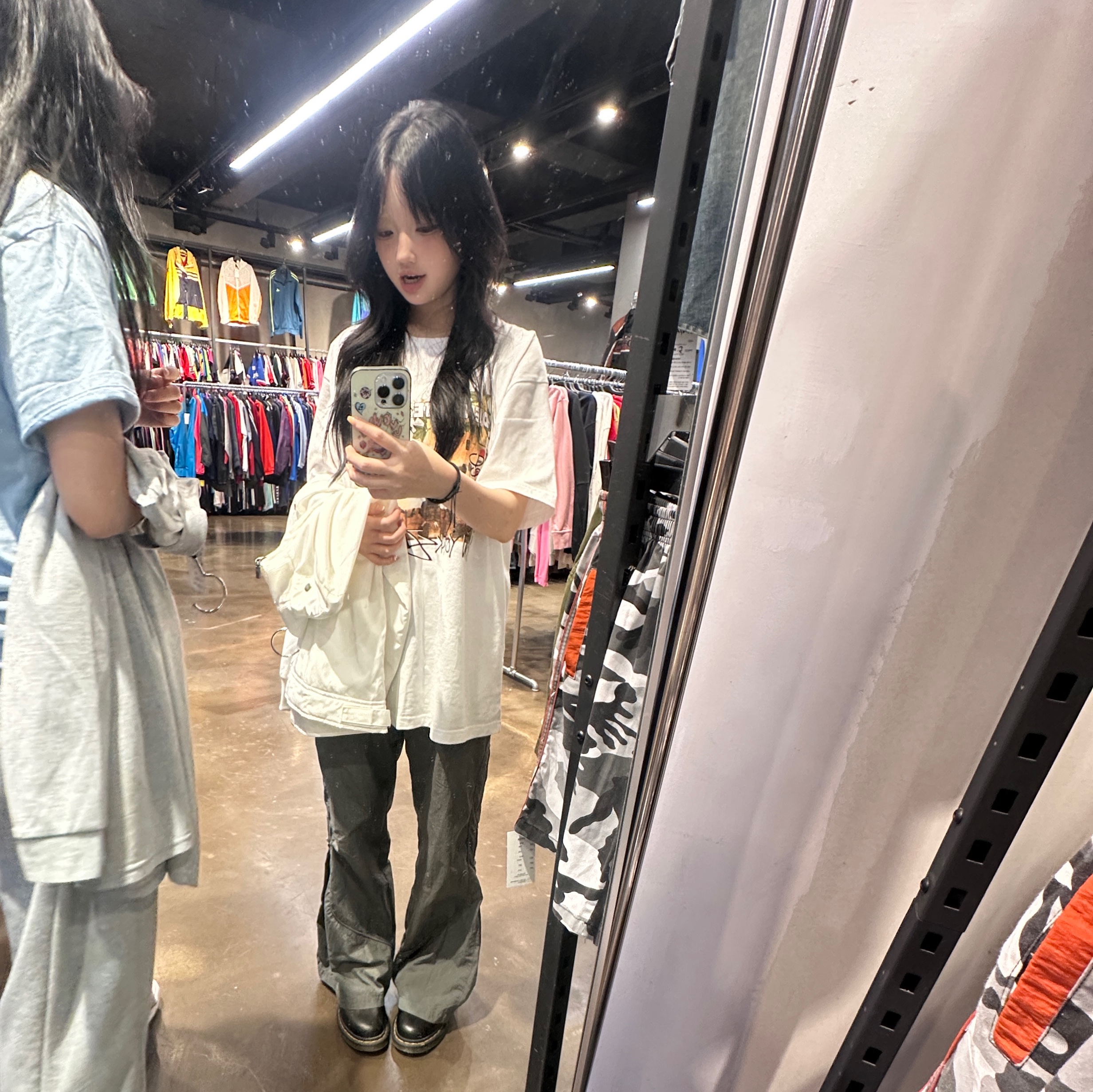 Dr. Martens 1461 Smooth Black, Stussy x Denim Tears Annie Lee T-Shirt White 착용 스타일