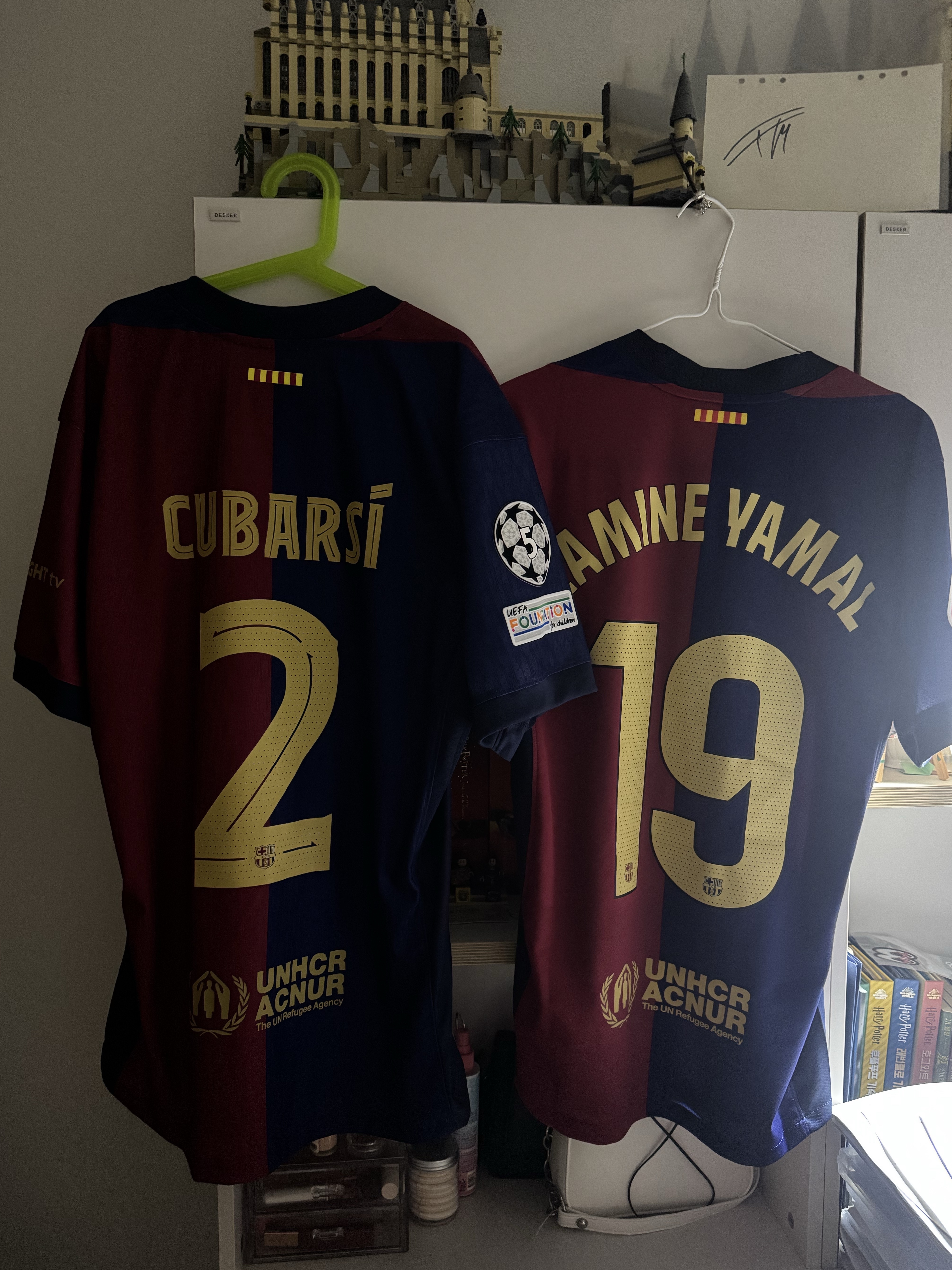 Nike FC Barcelona 2024/25 Dri-Fit ADV Match Home Jersey Deep Royal Blue Noble Red (Non Marking Ver.), Nike FC Barcelona 2024/25 Dri-Fit Stadium Home Jersey Deep Royal Blue Noble Red (Non Marking Ver.) 착용 스타일 - 2