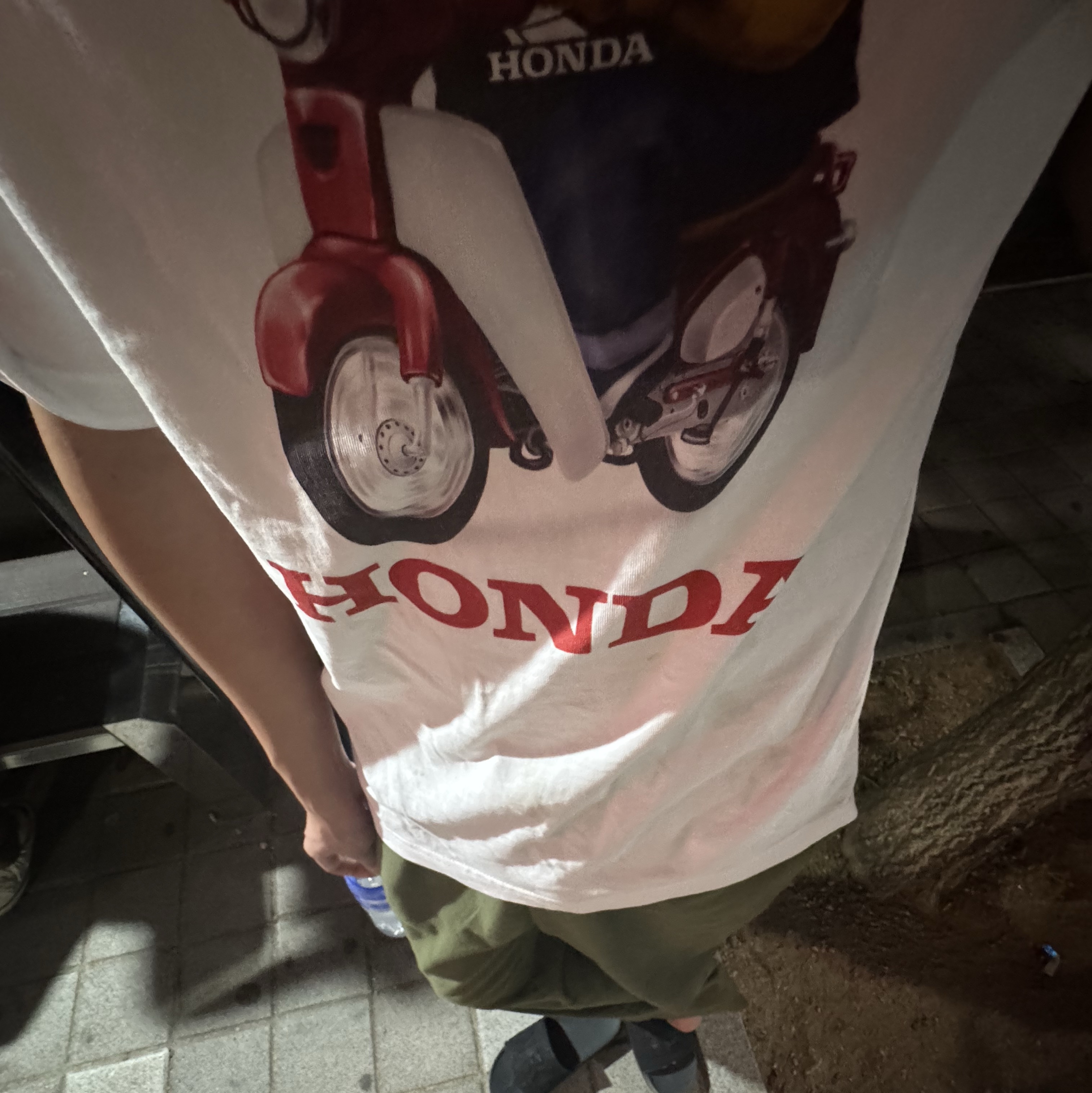 Honda Bear T-Shirt White 착용 스타일 - 2