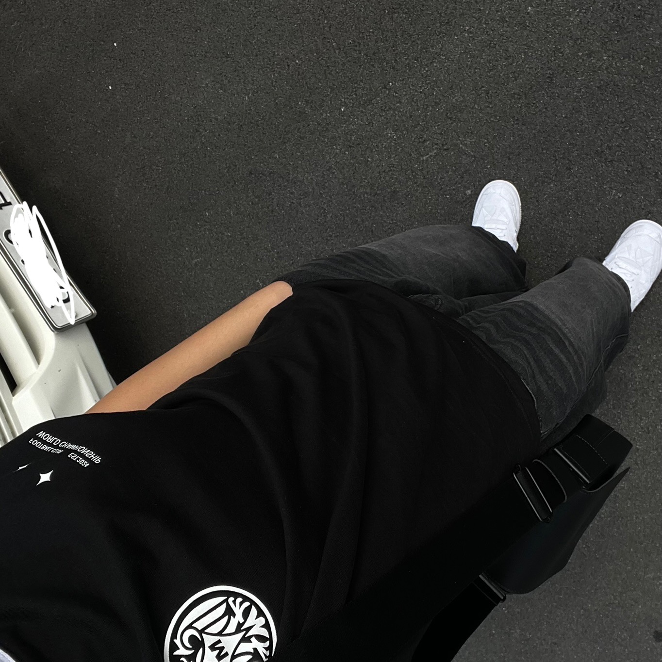 Nike x Billie Eilish Air Force 1 Low SP Triple White 착용 스타일