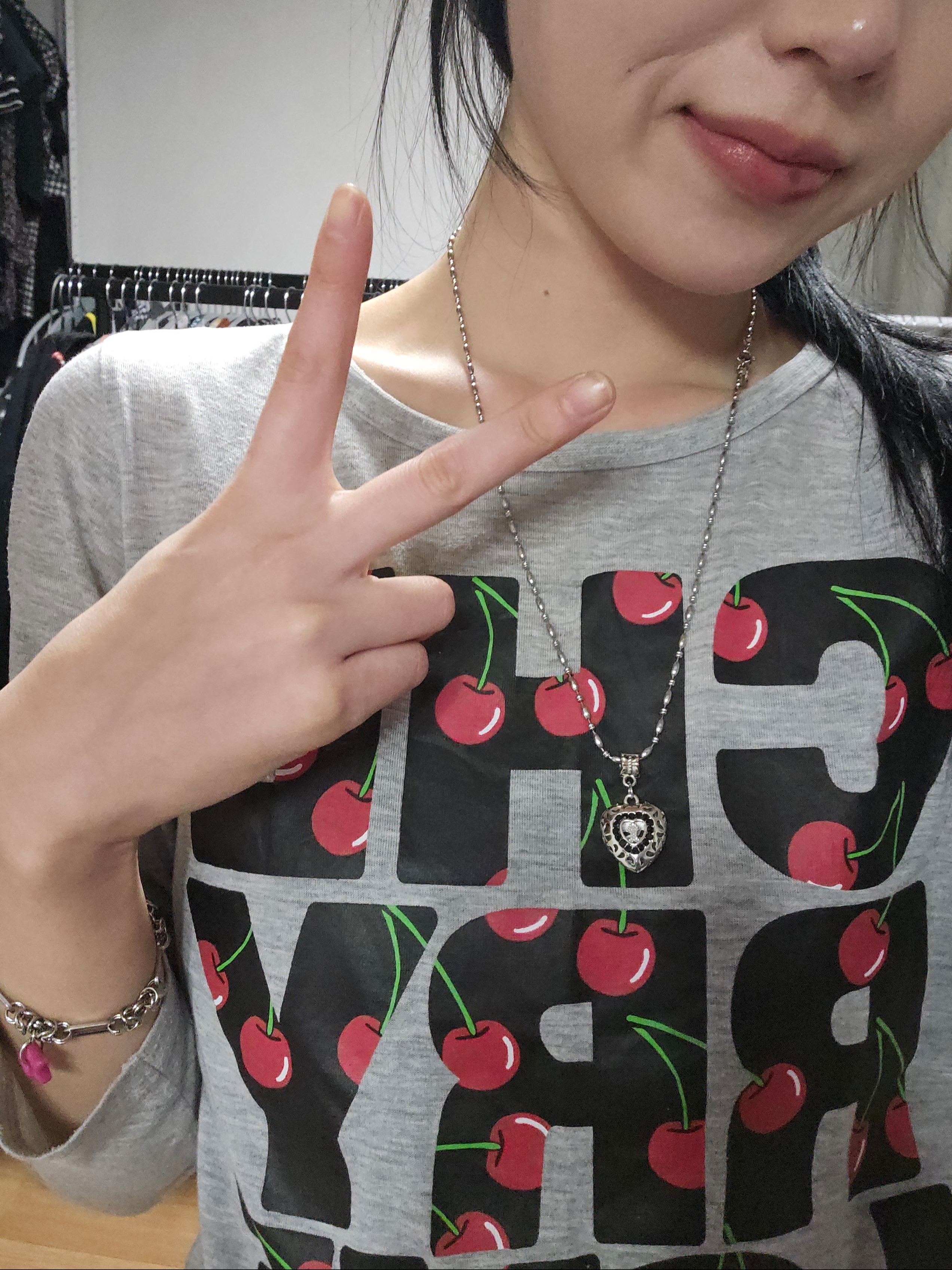 Gleameep Vintage Heart Lock Necklace Black, Gleameep Gleaming Tiny Star Bracelet 6Colors 착용 스타일 - 2