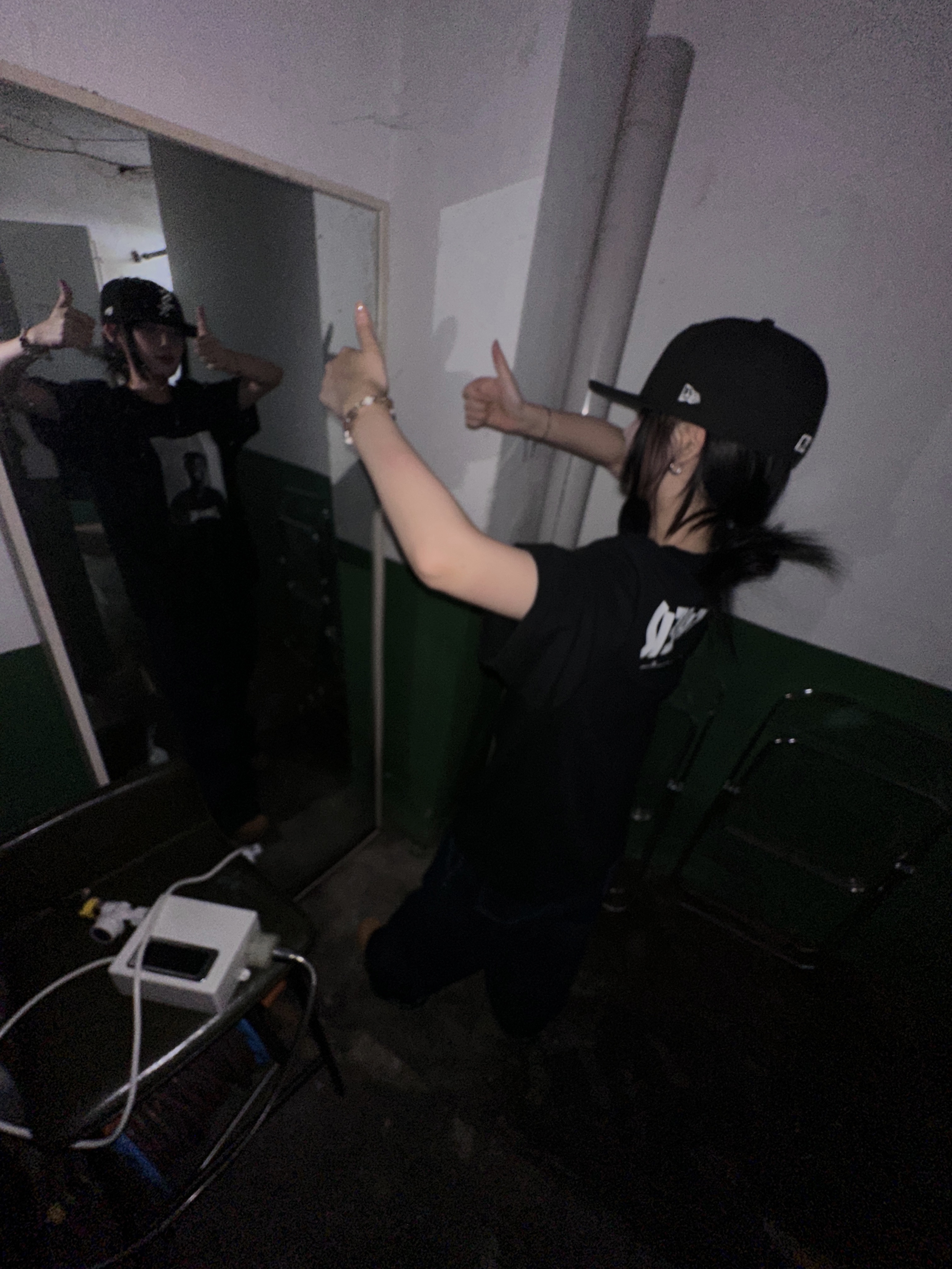 Supreme x Thrasher Harold T-Shirt Black - 24FW 착용 스타일