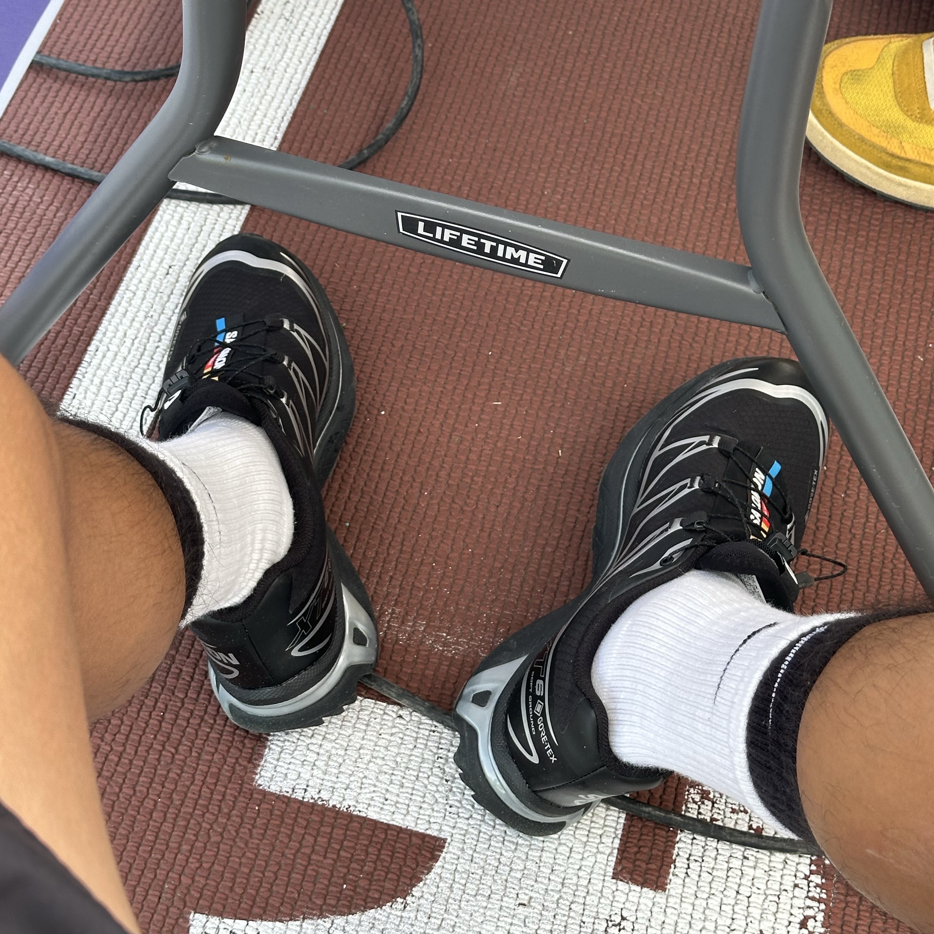 Salomon XT-6 GTX Black Silver 착용 스타일