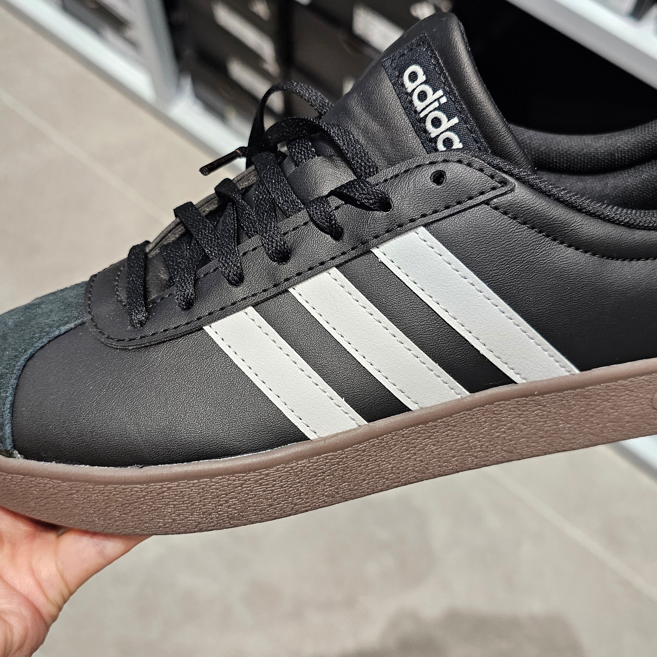 (W) Adidas VL Court Base Core Black Cloud White 착용 스타일