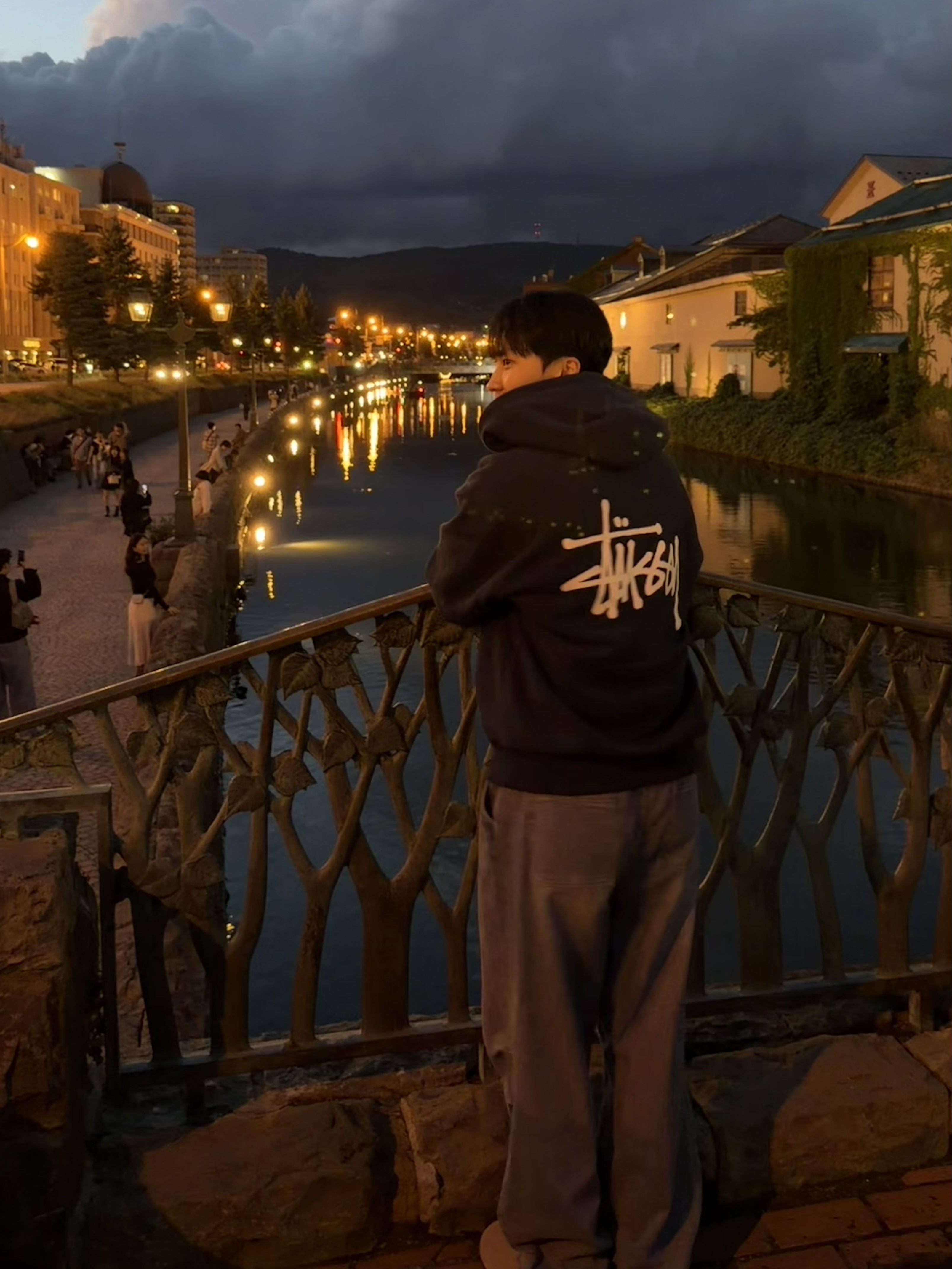 Stussy Basic Stussy Zip Hoodie Navy 2024, 2025, Birkenstock Boston Soft Footbed Taupe - Regular 착용 스타일 - 1