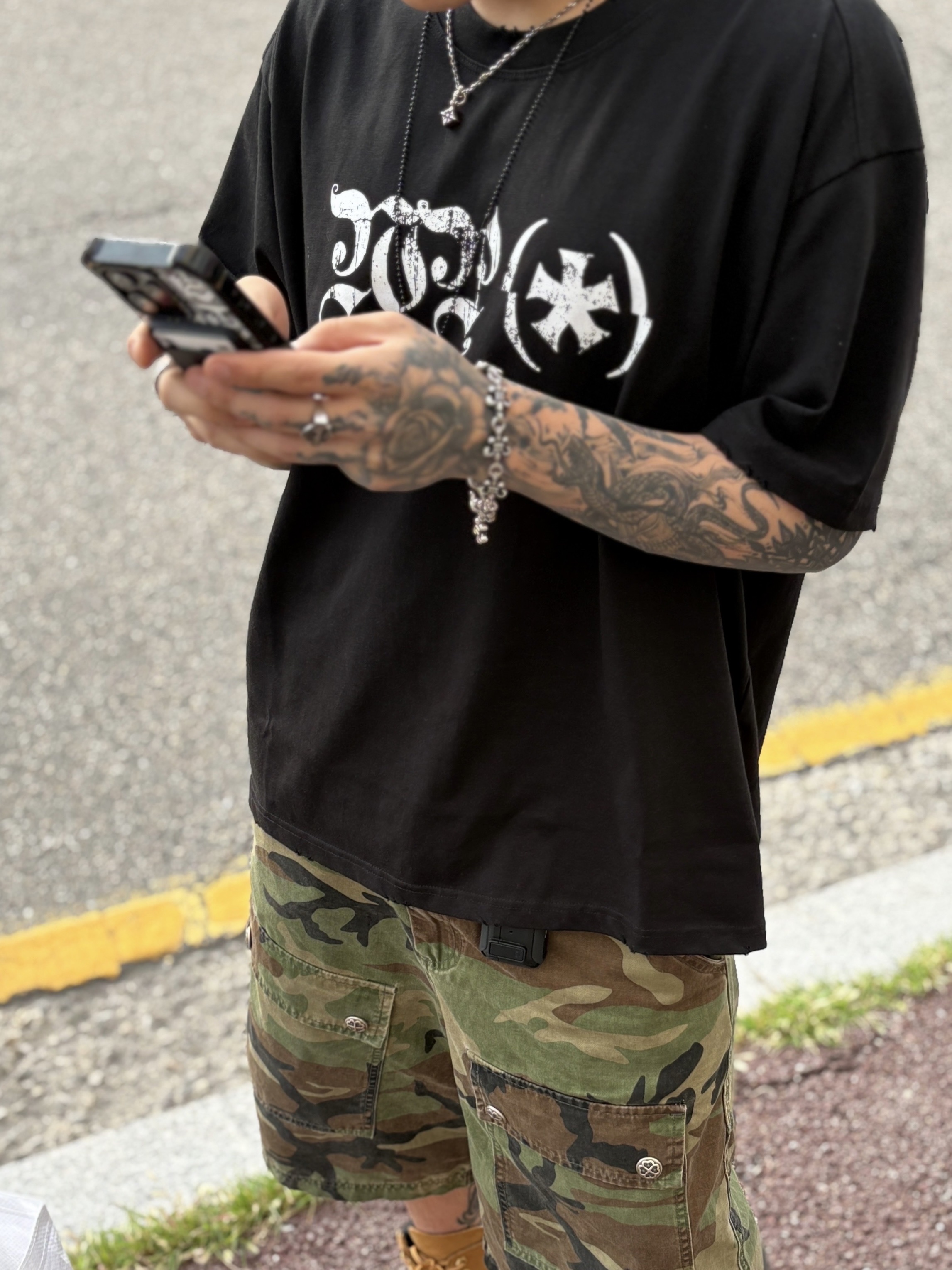 [KREAM Exclusive] Aoiro 6-Panel Bone A/N Cap Mud, Wapworks Dayworker T-Shirt Black 착용 스타일 - 6