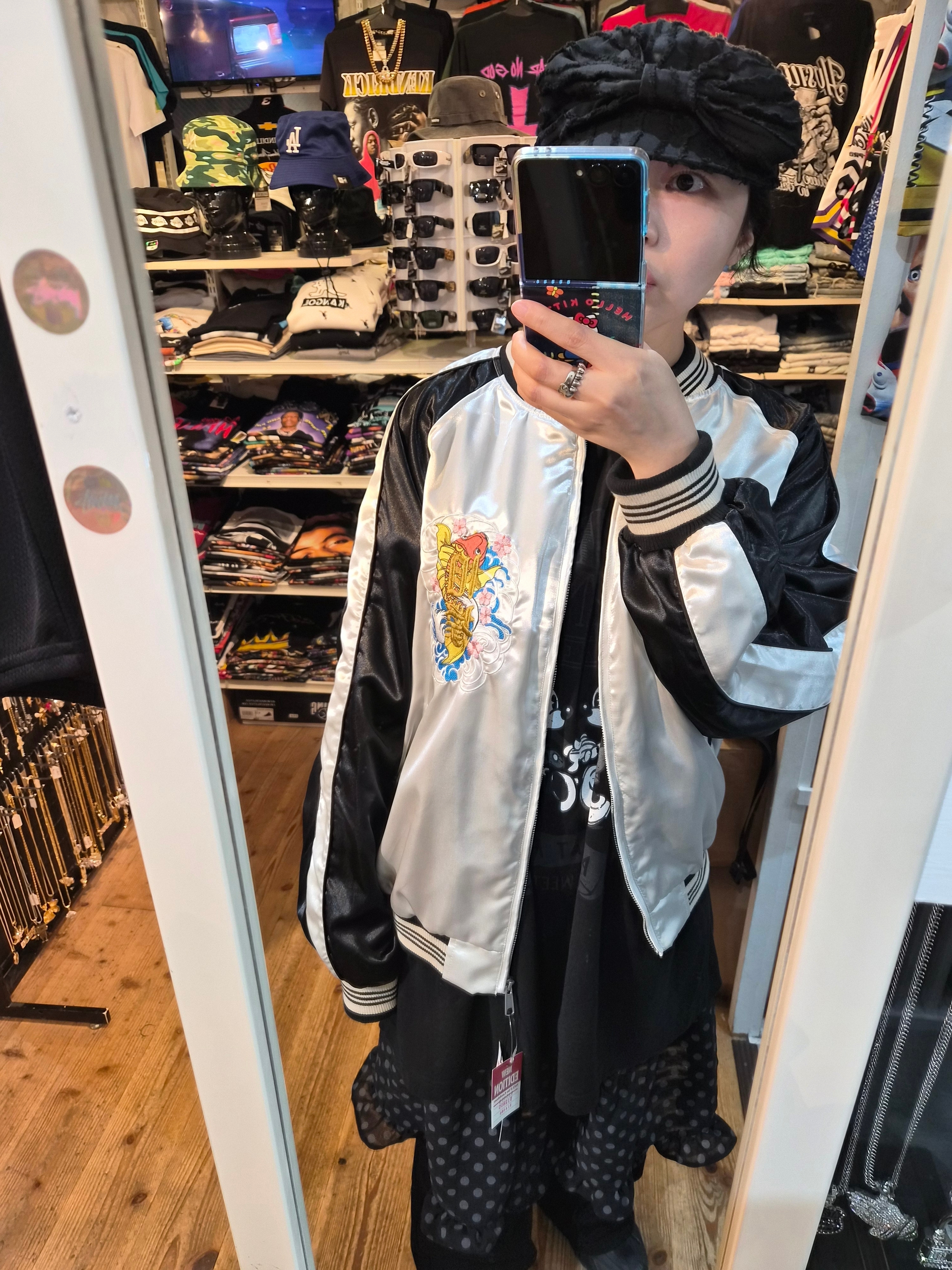 Hysteric Glamour Skull Ring Silver, (W) Nike Shox R4 Black 착용 스타일 - 1