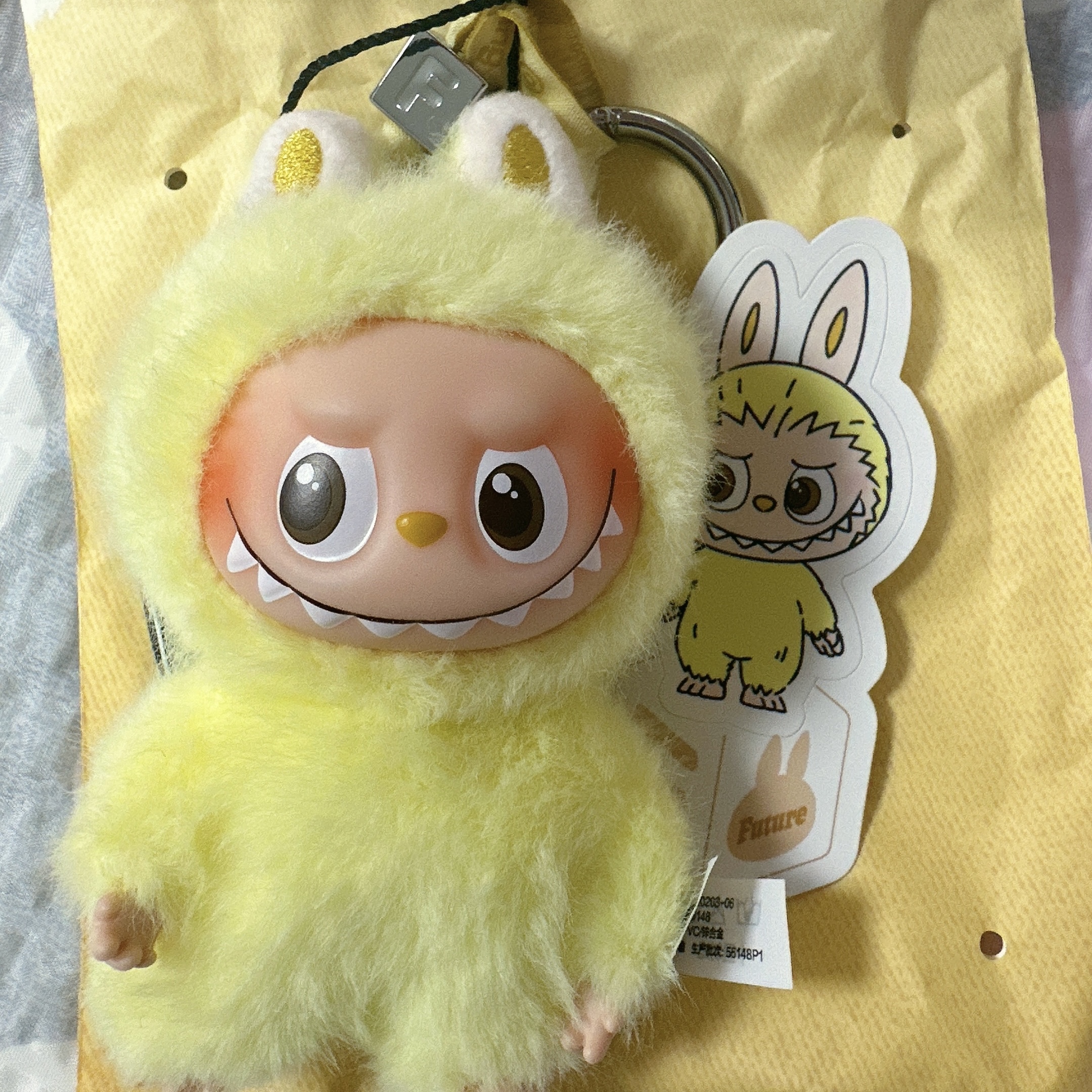 Pop Mart Labubu The Monsters Pin For Love Series Vinyl Plush Pendant (A-M) F (Opened Case) 착용 스타일