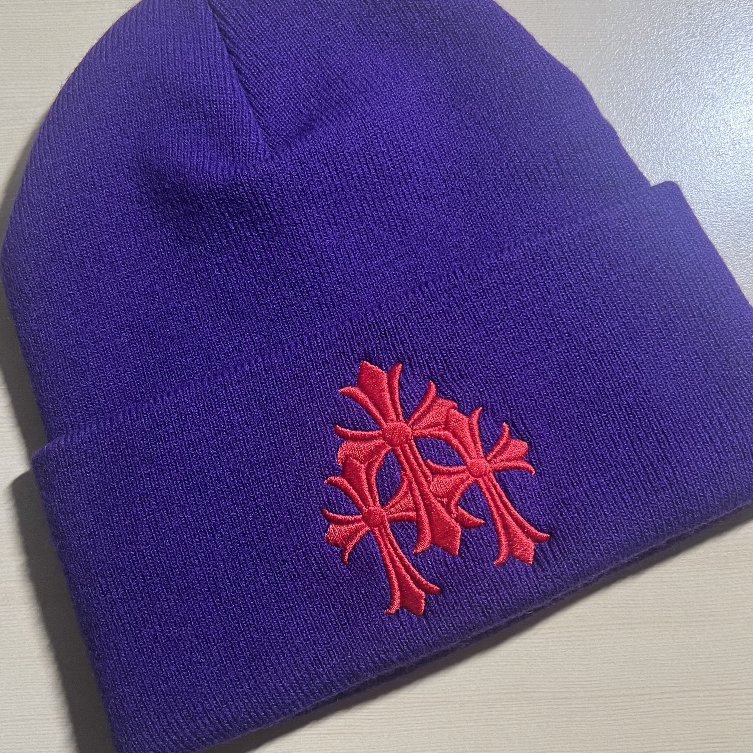 Chrome Hearts Triple Cross Beanie Purple Red 착용 스타일