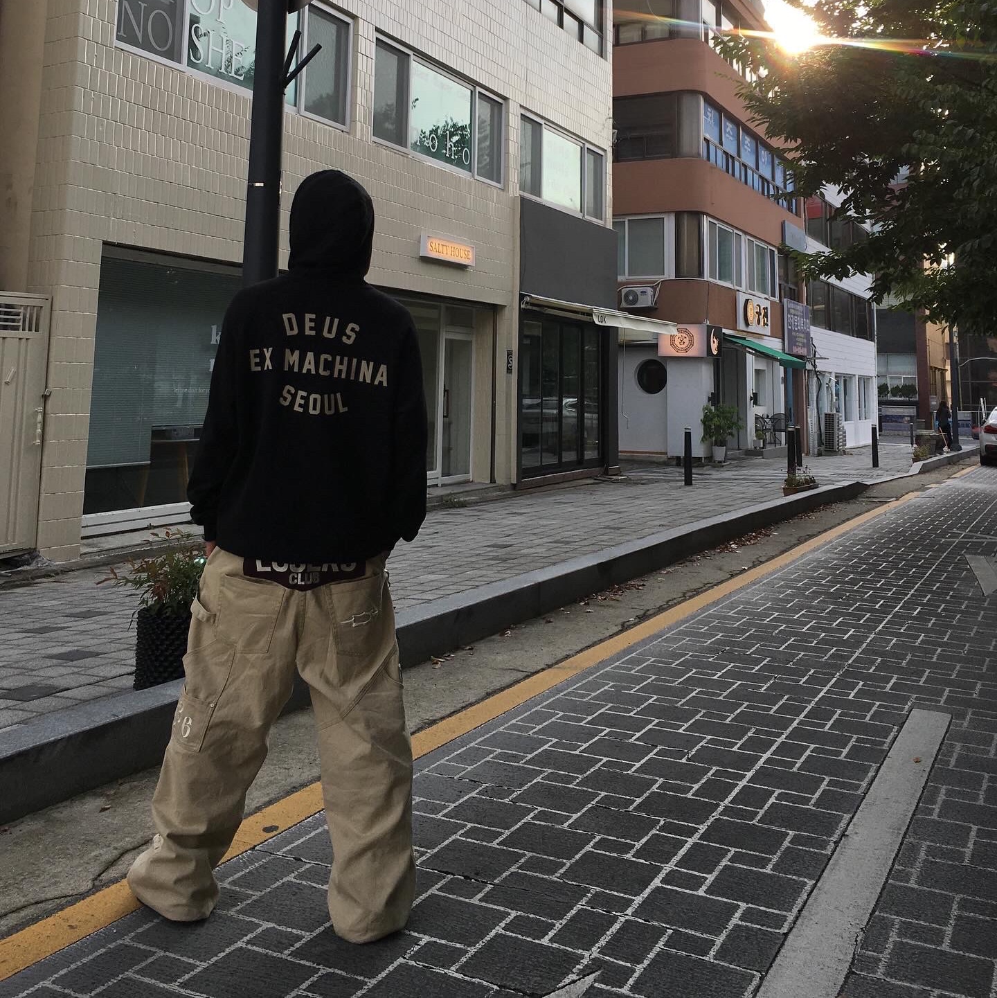 Nike Air Force 1 '07 Low Triple Black, Deus Ex Machina Seoul Address Hoodie Black 착용 스타일 - 1