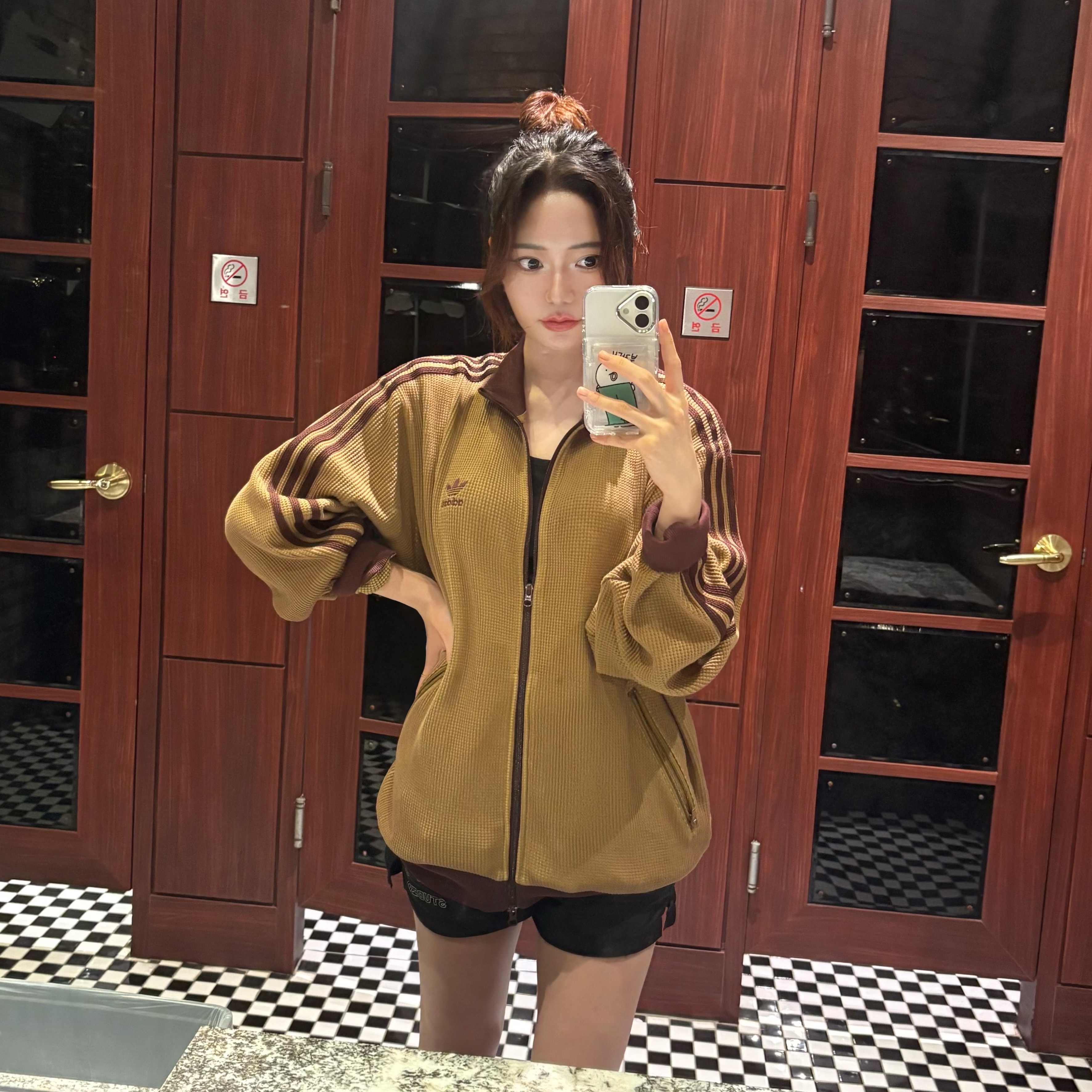 Adidas Knit Track Top Brown Desert - KR Sizing, IAB Studio Ripstop Shorts Black 착용 스타일