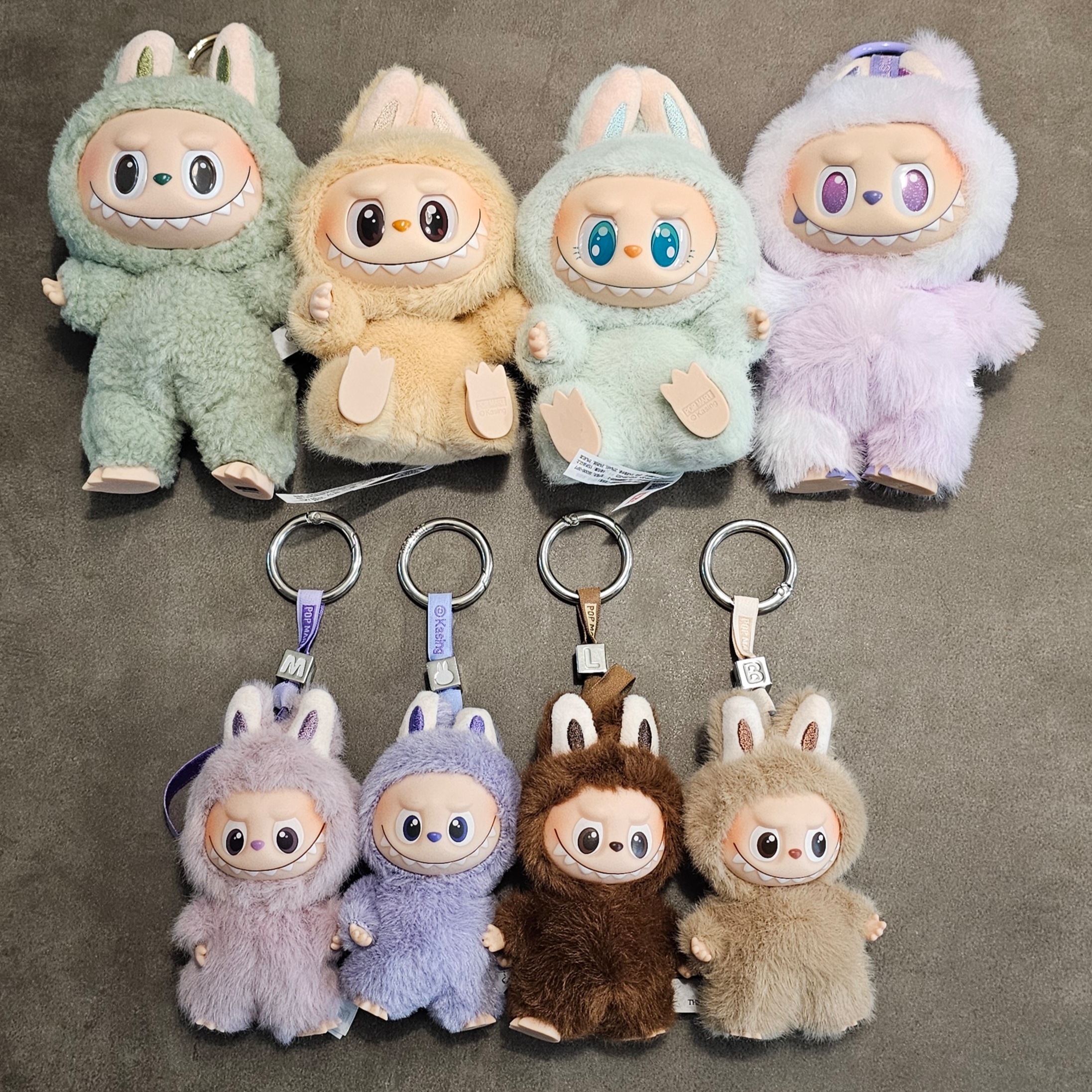 Pop Mart Labubu The Monsters Pin For Love Series Vinyl Plush Pendant (A-M) B (Opened Case), Pop Mart Labubu The Monsters Pin For Love Series Vinyl Plush Pendant (A-M) M (Opened Case) 착용 스타일